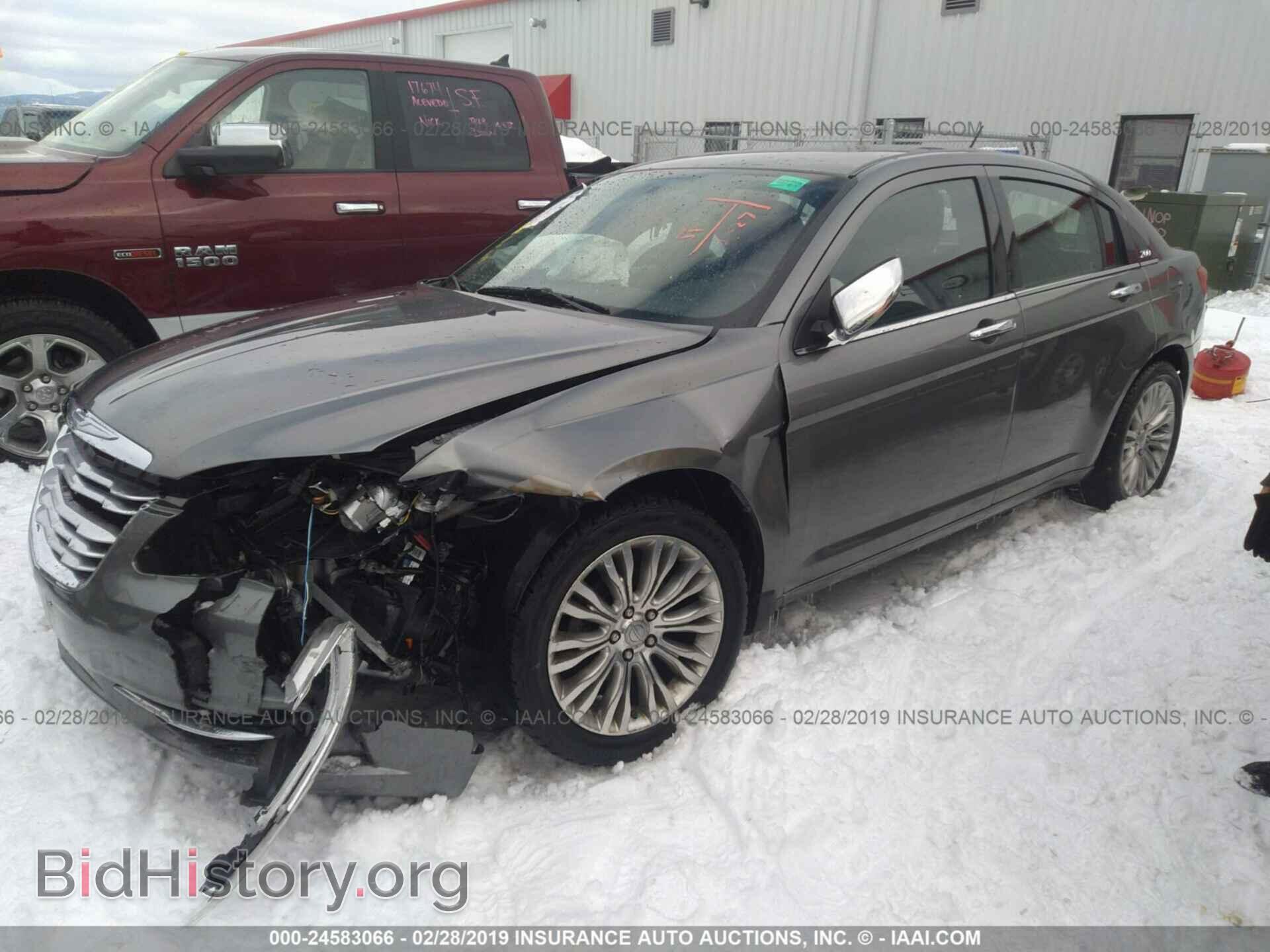 2013 CHRYSLER 200 - VIN: 1C3CCBCG1DN608907 - Photo 2