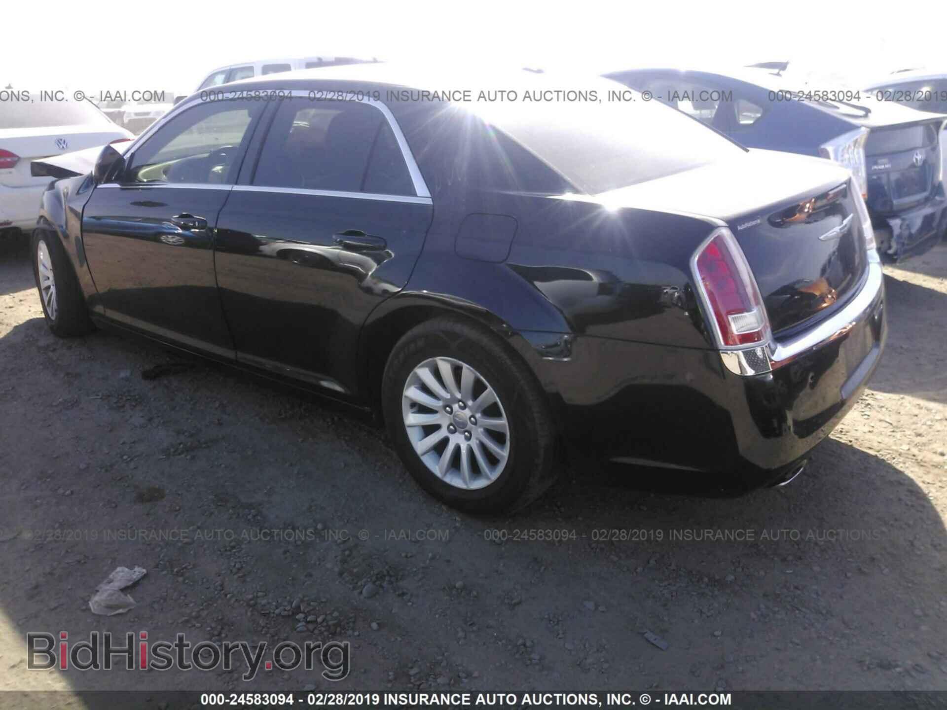 2013 CHRYSLER 300 - VIN: 2C3CCAAG5DH727064 - Фото 3