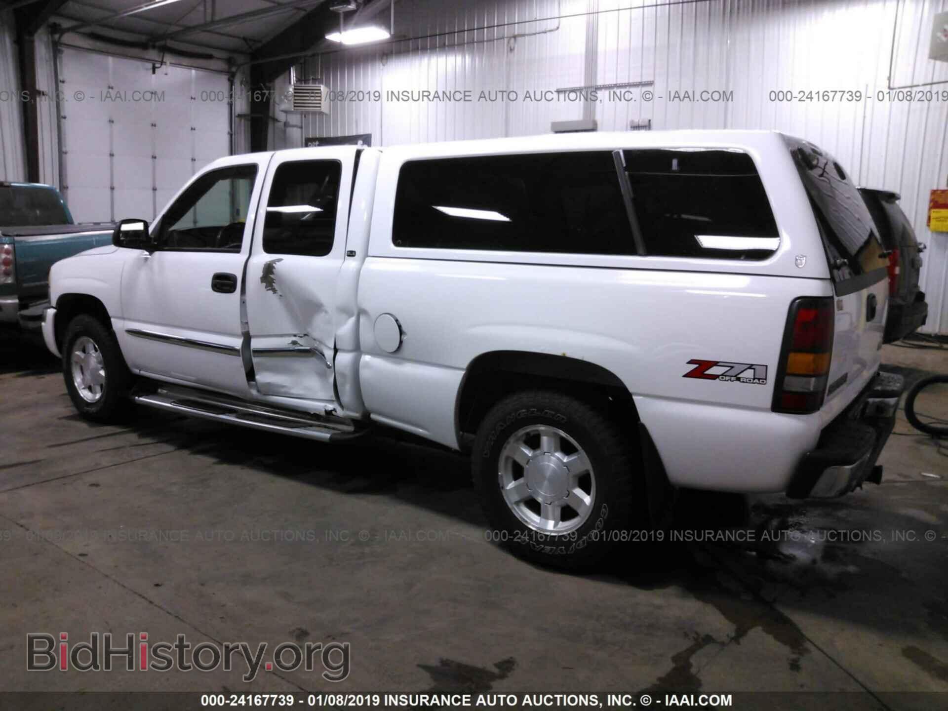 2004 GMC NEW SIERRA - VIN: 2GTEK19T741256486 - Фото 3