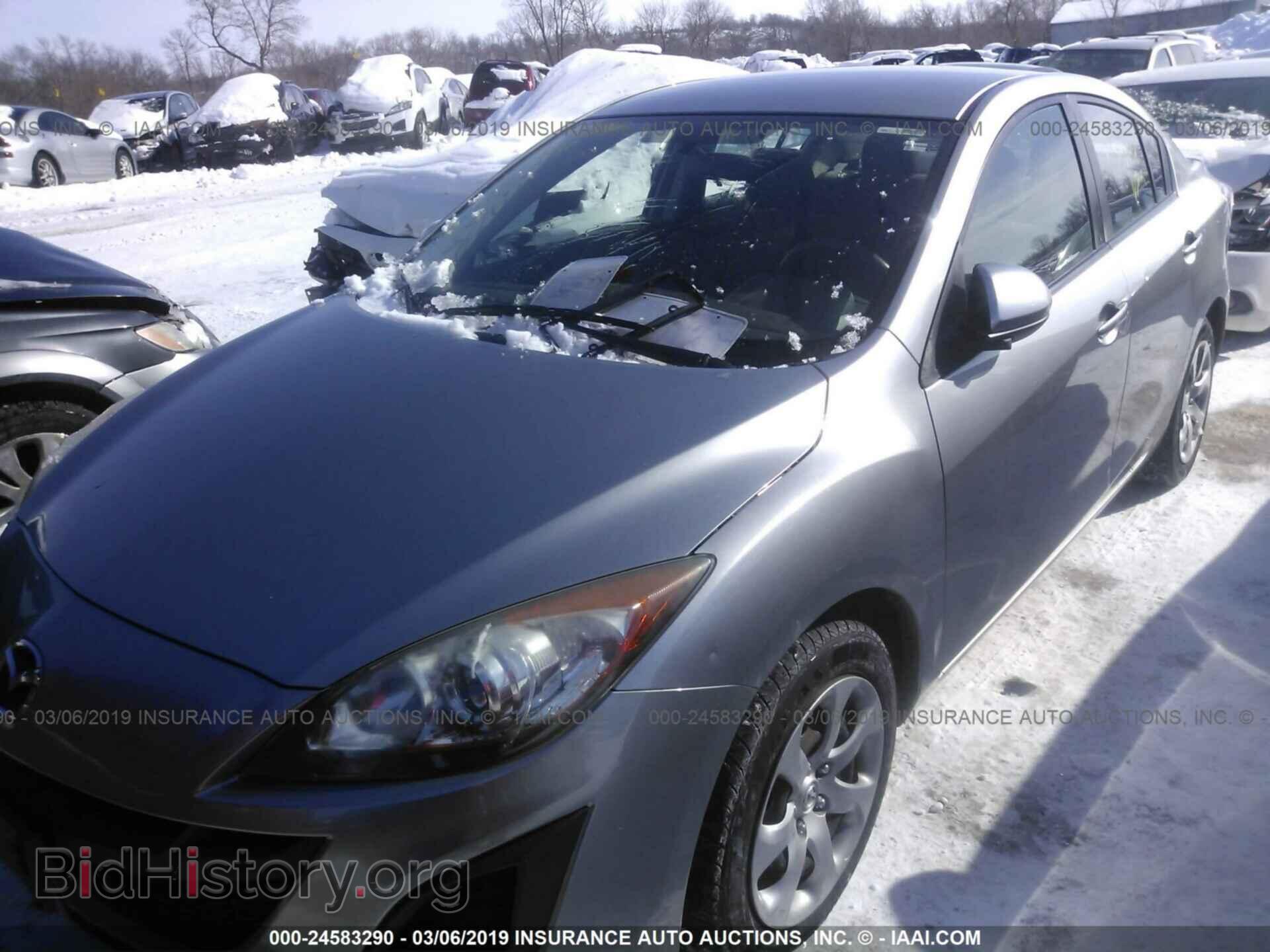 2011 MAZDA 3 - VIN: JM1BL1UF9B1369666 - Фото 2