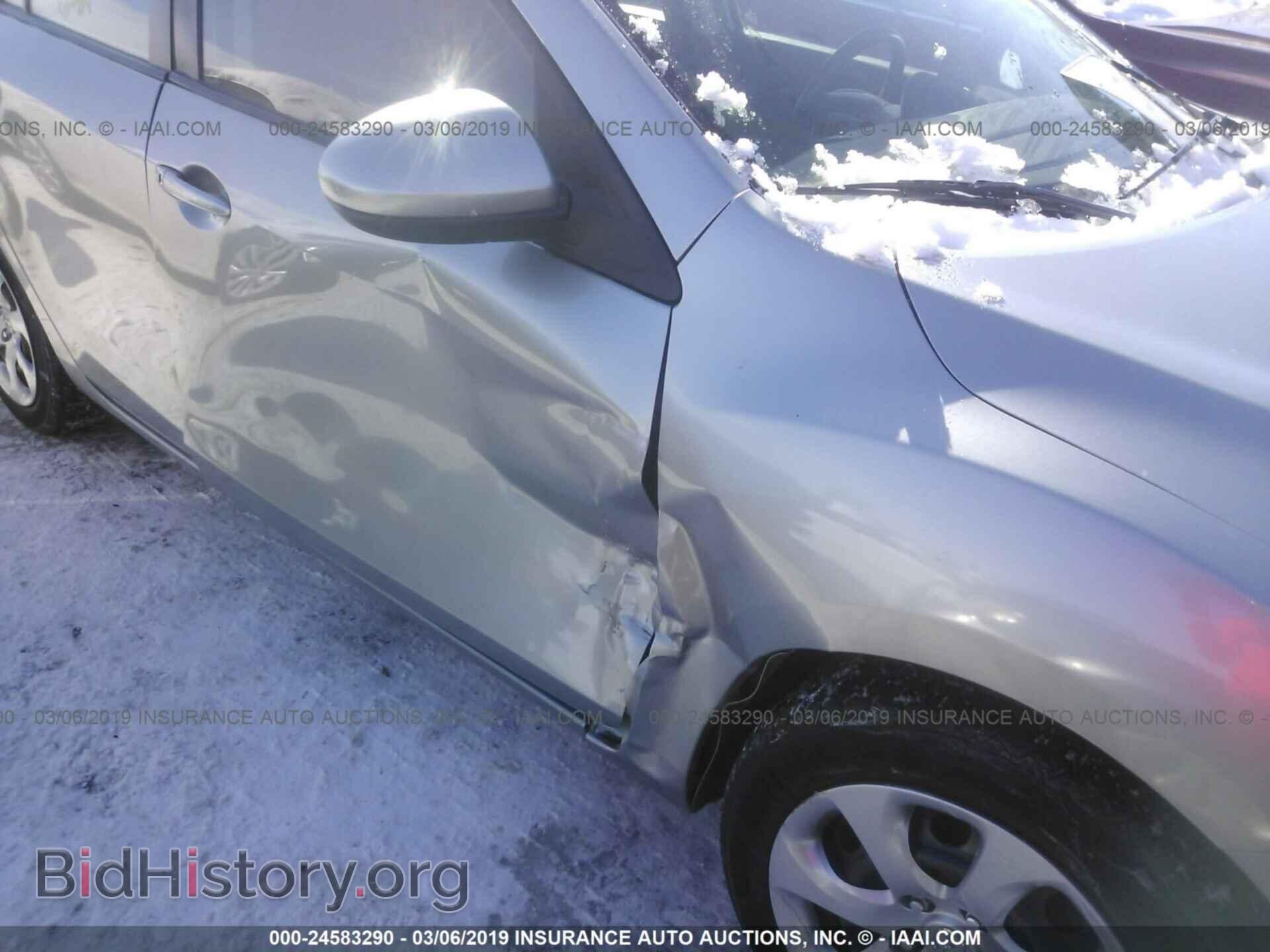 2011 MAZDA 3 - VIN: JM1BL1UF9B1369666 - Фото 6