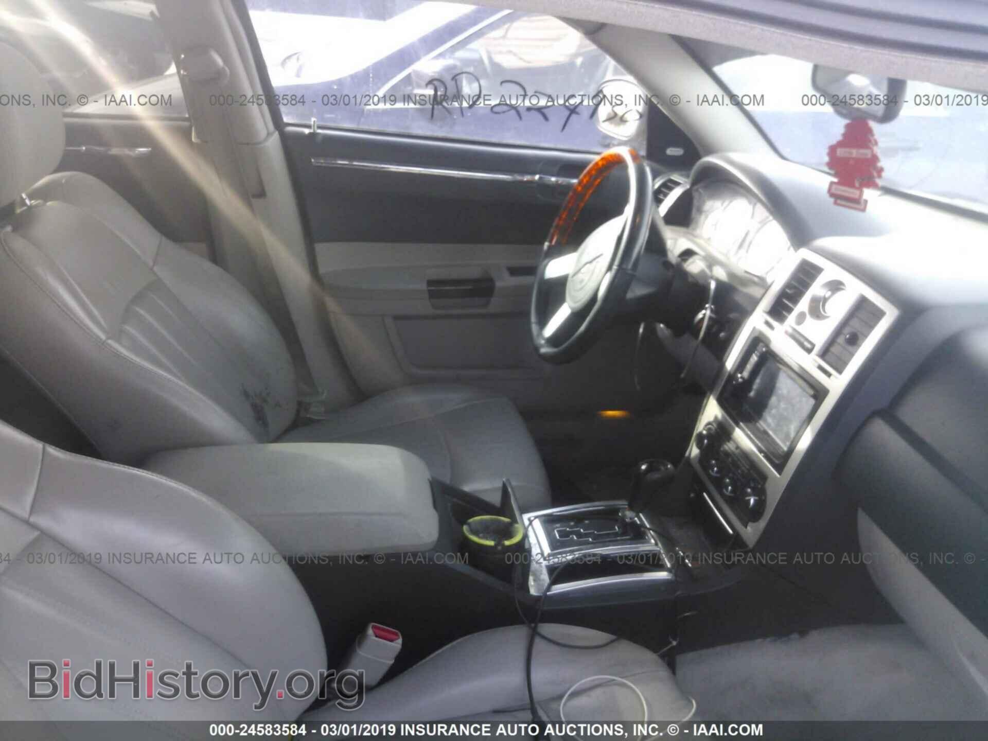 2005 CHRYSLER 300C - VIN: 2C3AA63H65H519387 - Фото 5