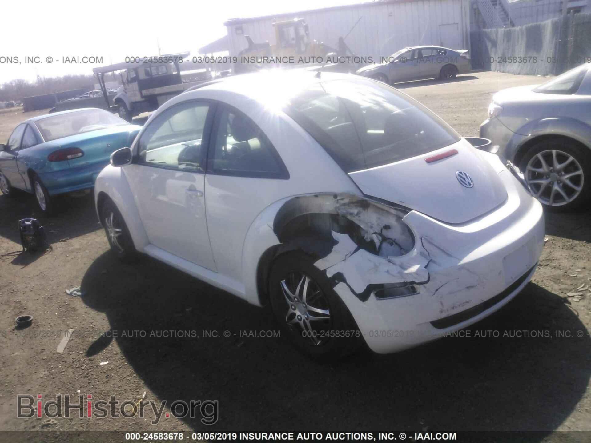 2010 VOLKSWAGEN NEW BEETLE - VIN: 3VWPG3AG1AM013293 - Фото 3