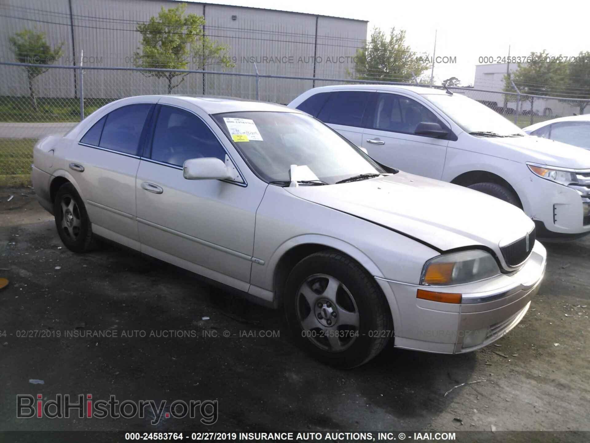 Фотография 1LNHM86S3YY921037 - LINCOLN LS 2000
