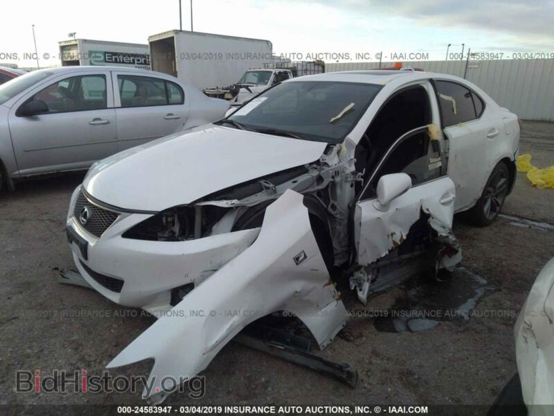 2012 Lexus IS (VIN JTHBF5C24C5177593) — фото 2 из 10