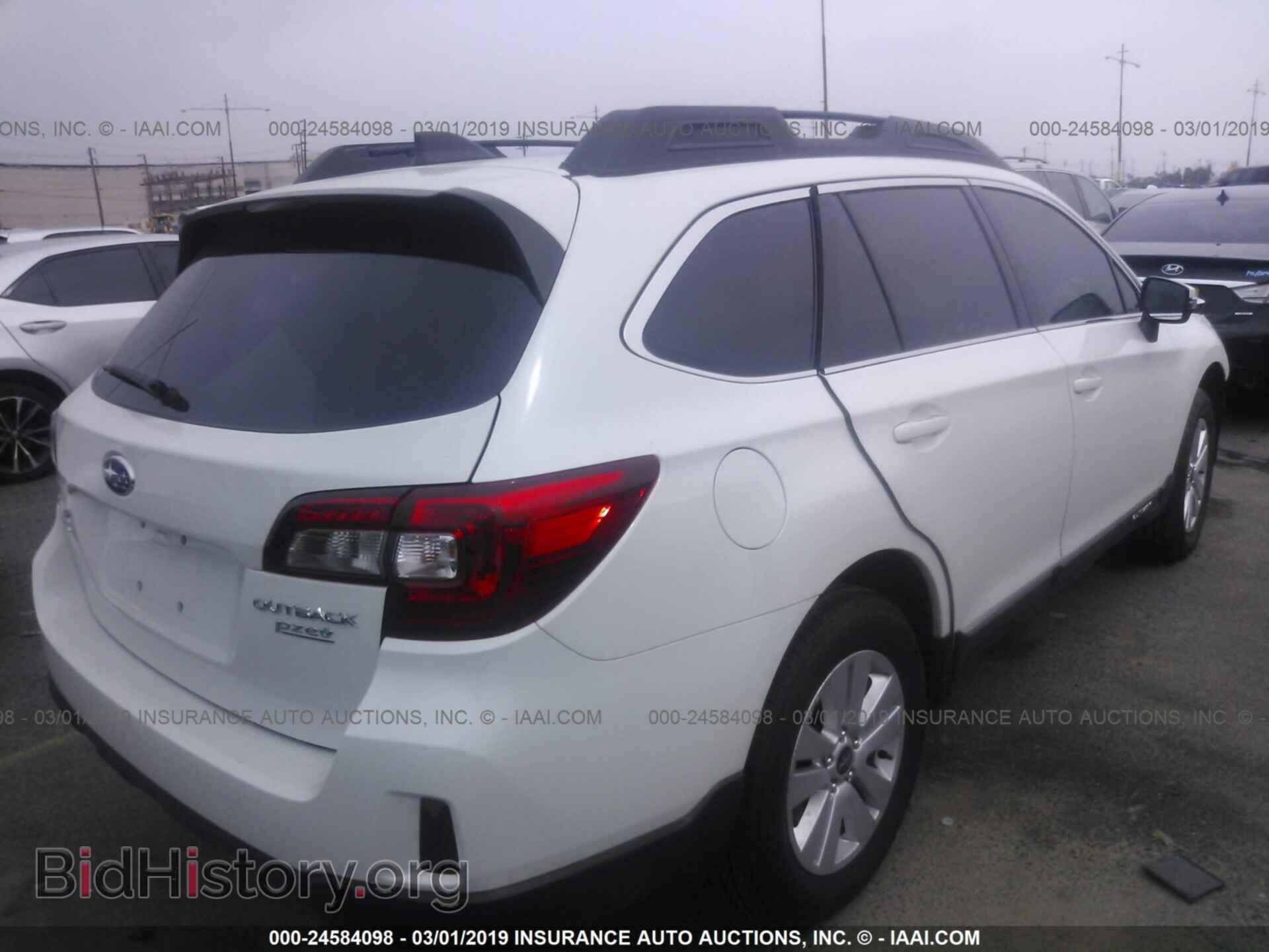 2017 SUBARU OUTBACK - VIN: 4S4BSAFC6H3394152 - Photo 4