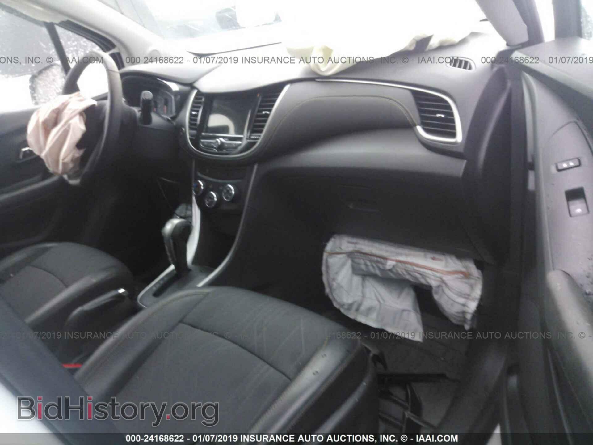 2018 Chevrolet Trax - VIN: KL7CJLSB7JB556609 - Фото 5