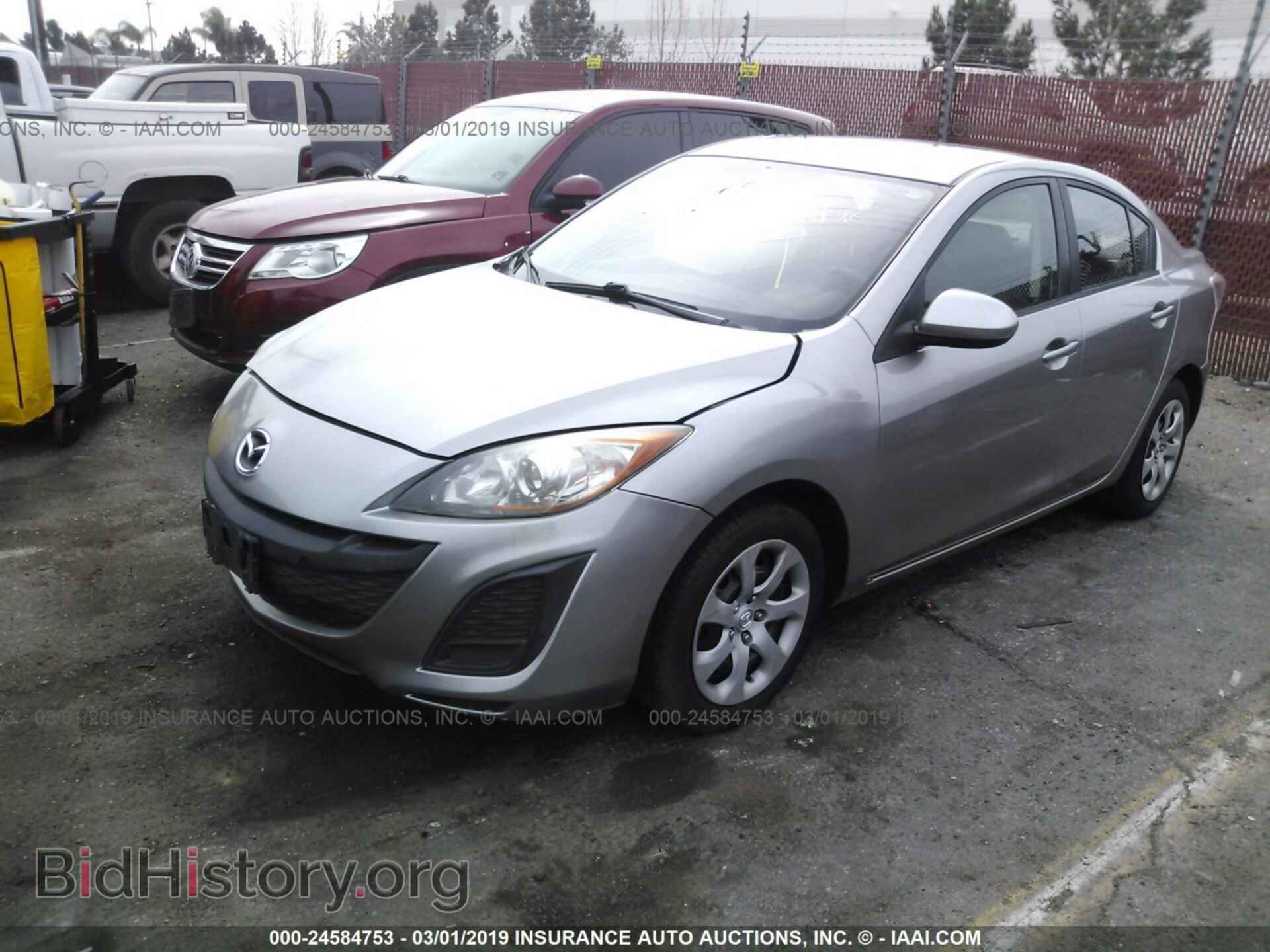 2011 MAZDA 3 - VIN: JM1BL1UG7B1458032 - Фото 2