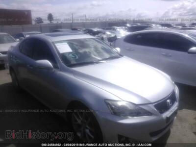 2011 Lexus IS, серебристый — VIN JTHBF5C25B5134590, IAAI