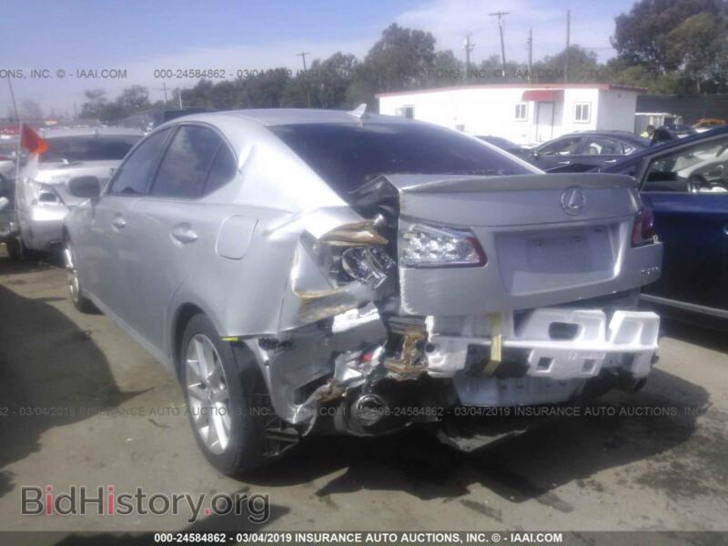 2011 Lexus IS (VIN JTHBF5C25B5134590) — фото 3 из 10