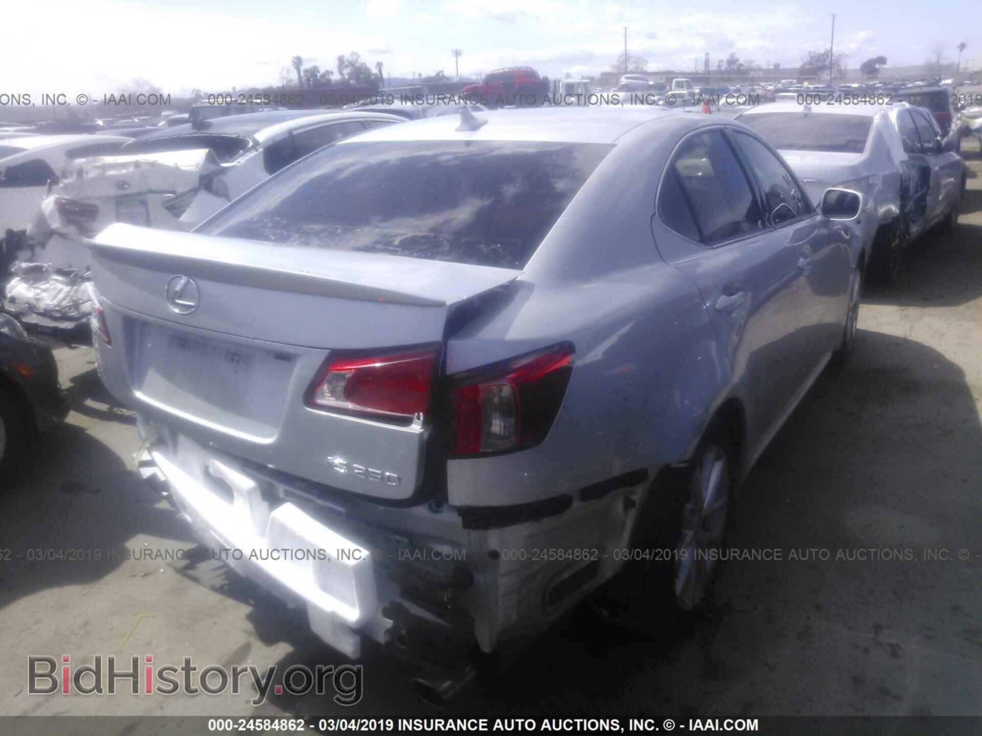 2011 LEXUS IS - VIN: JTHBF5C25B5134590 - Photo 4