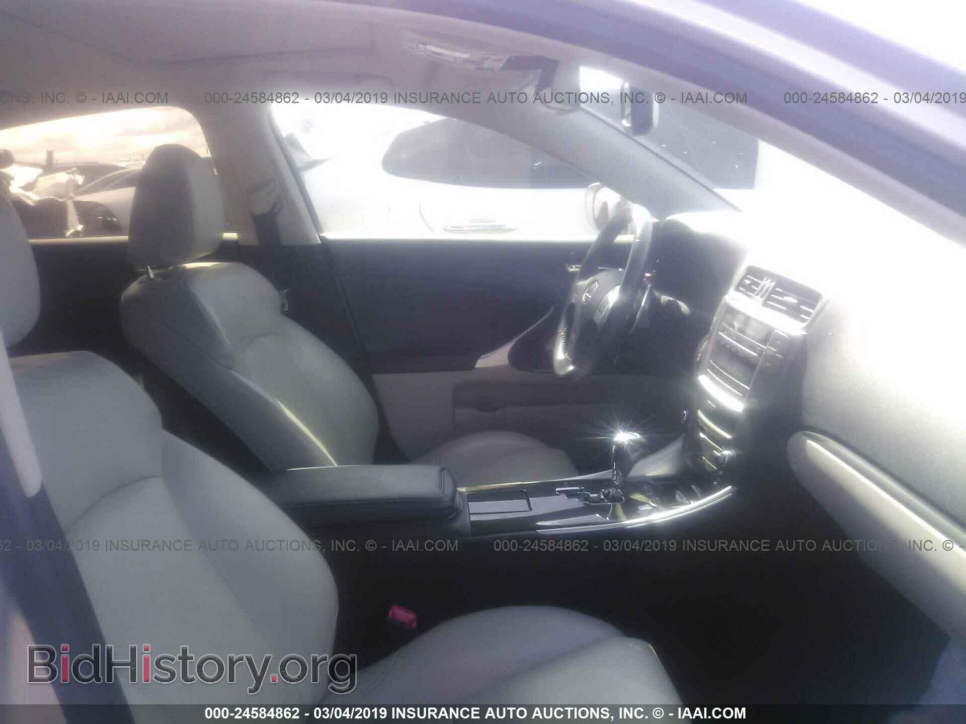 2011 LEXUS IS - VIN: JTHBF5C25B5134590 - Photo 5