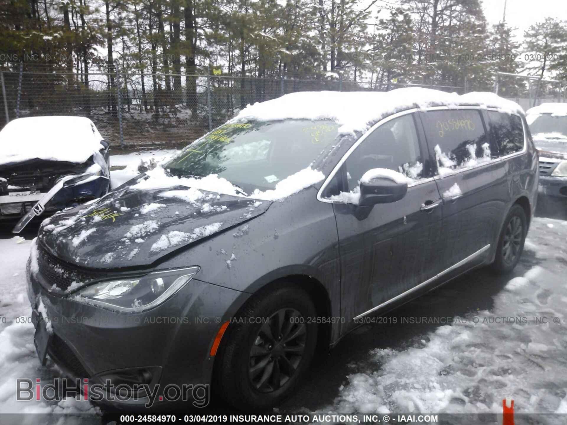 2017 CHRYSLER PACIFICA - VIN: 2C4RC1BG7HR744937 - Photo 2
