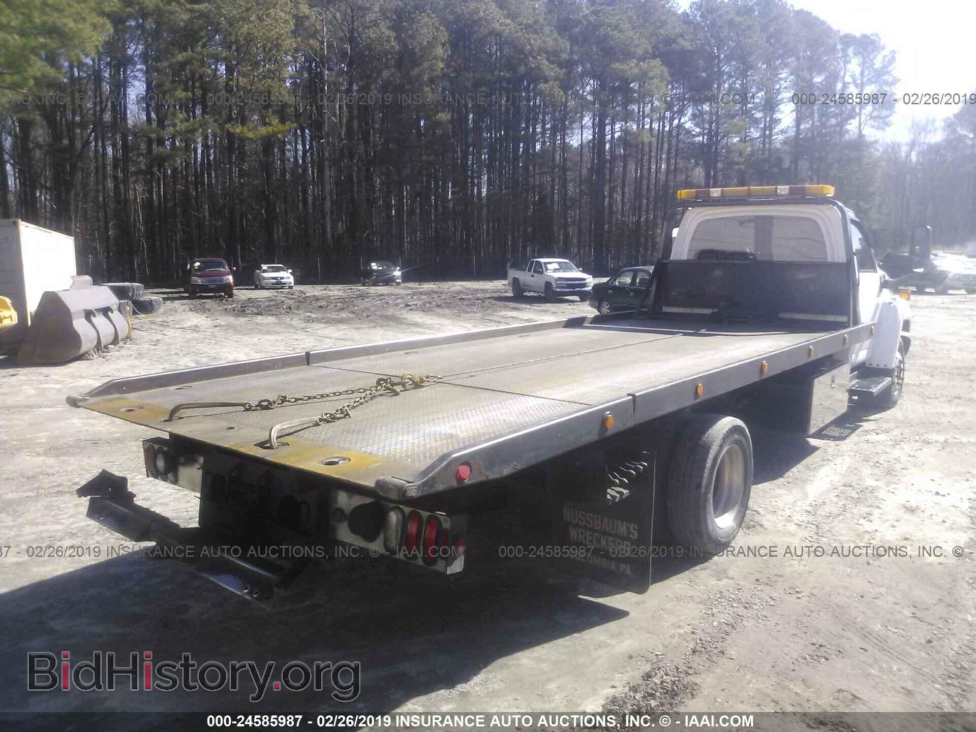 2006 GMC C5500 - VIN: 1GDE5C1286F425587 - Photo 4