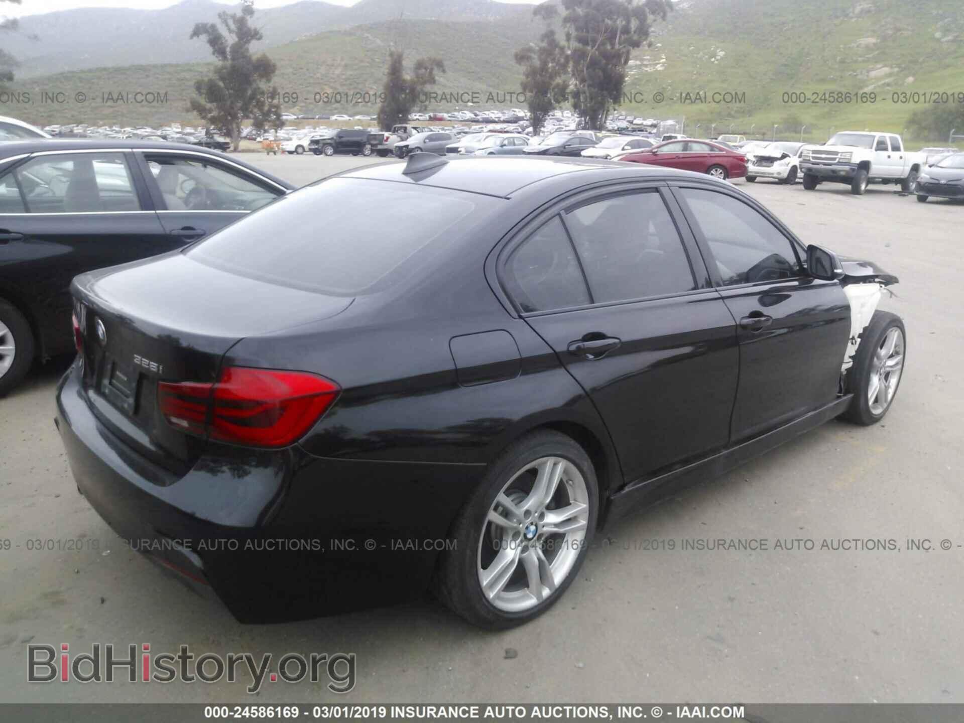 2016 BMW 328 - VIN: WBA8E9G58GNU27625 - Фото 4