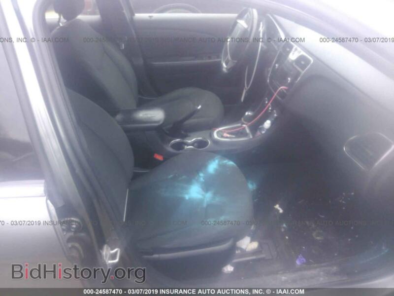 2012 Chrysler 200 (VIN 1C3CCBBB8CN152005) — фото 5 из 10