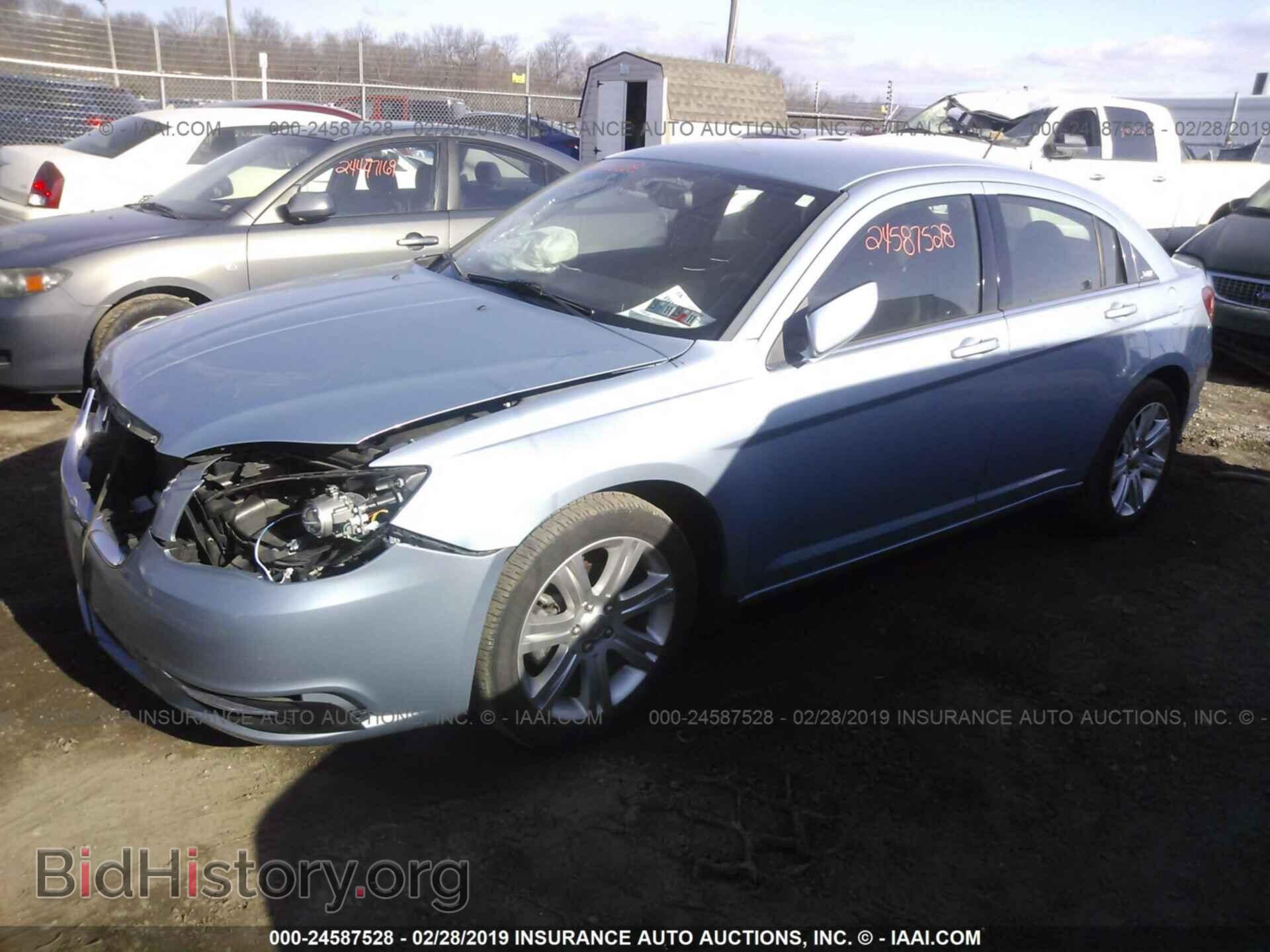 2012 CHRYSLER 200 - VIN: 1C3CCBBB2CN164053 - Photo 2