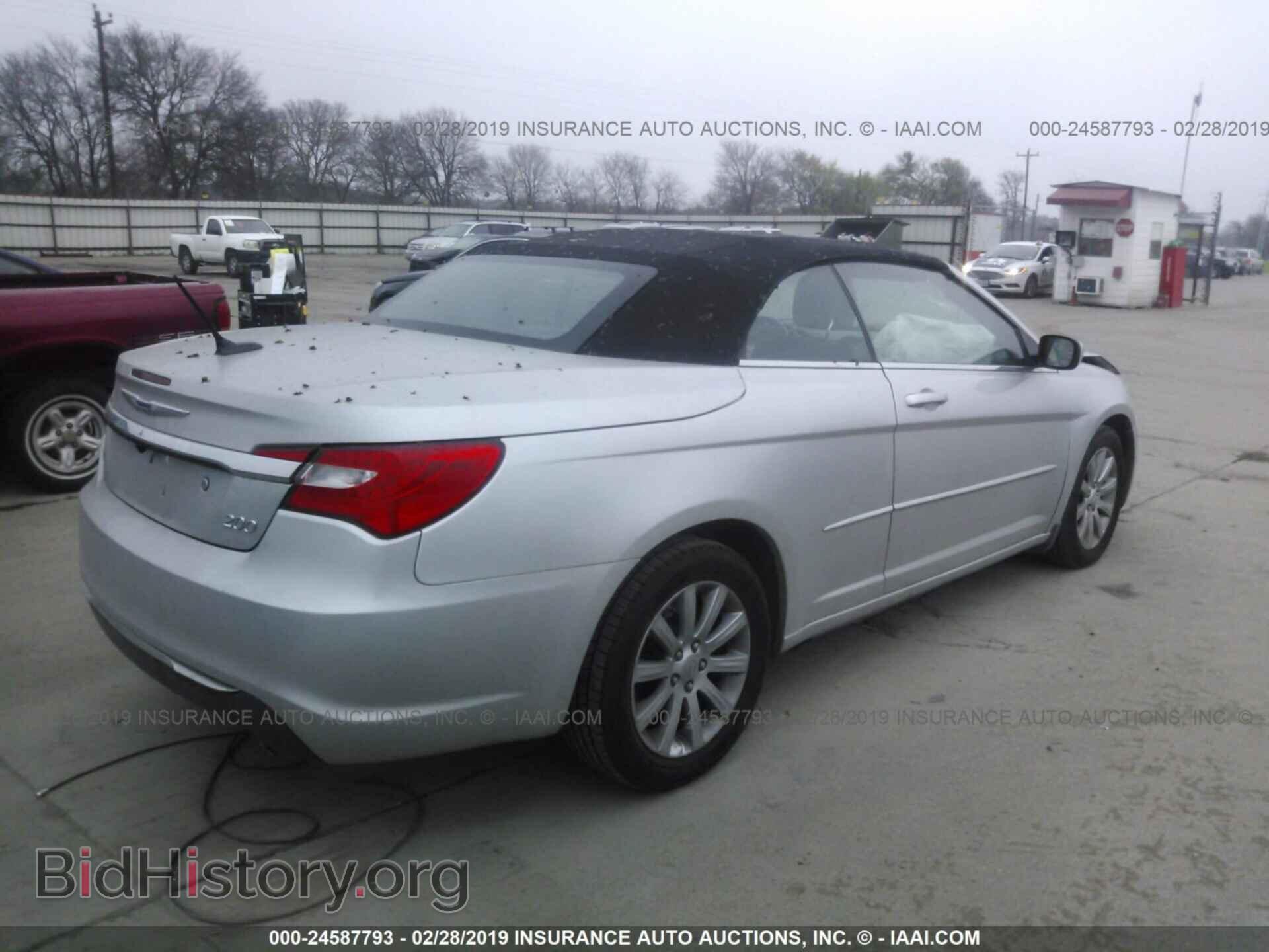2012 CHRYSLER 200 - VIN: 1C3BCBEG0CN246138 - Фото 4