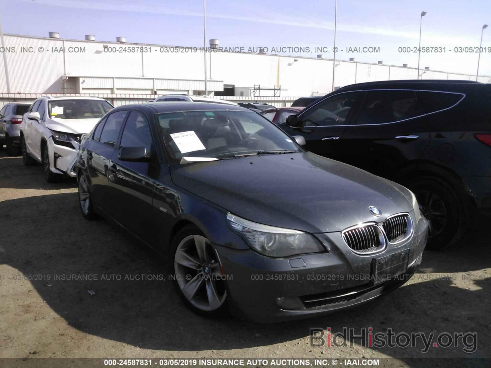 Photo WBANU53538C113656 - BMW 528 2008