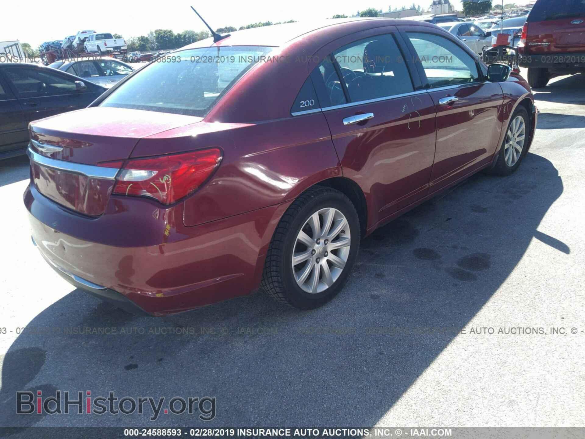 2013 CHRYSLER 200 - VIN: 1C3CCBCG4DN579256 - Photo 4