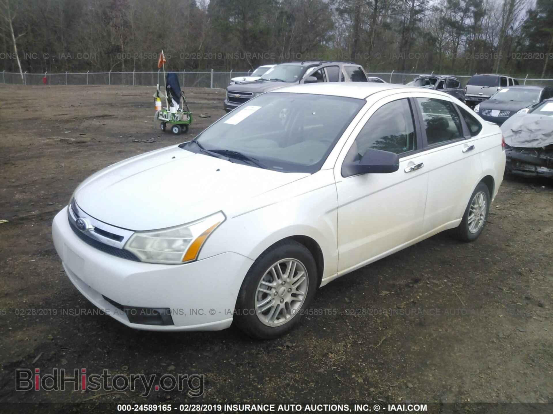 2009 FORD FOCUS - VIN: 1FAHP35N89W215808 - Photo 2