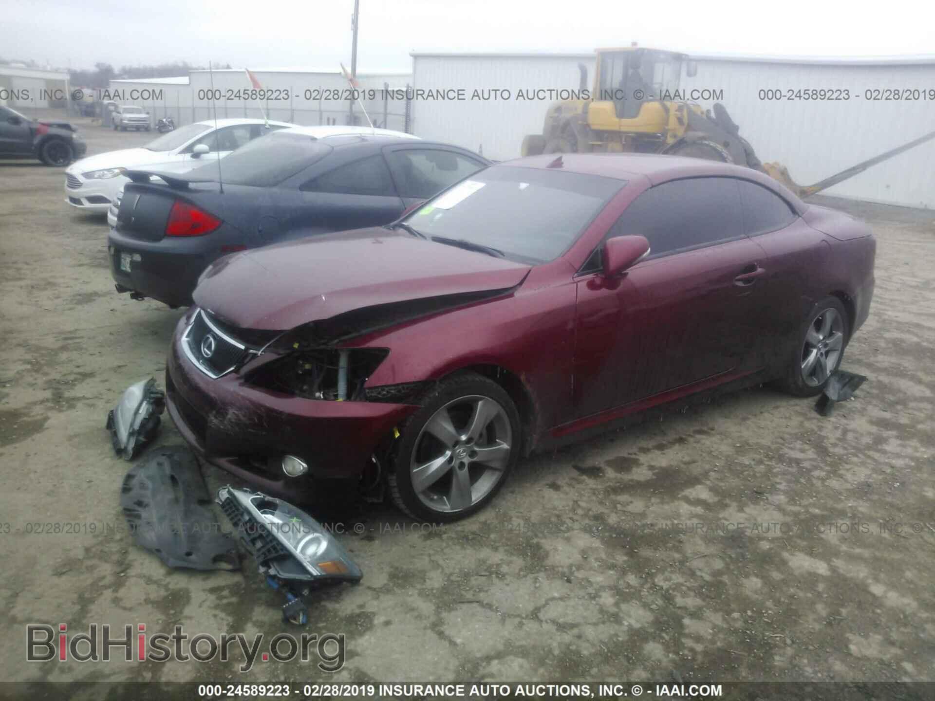 2011 LEXUS IS - VIN: JTHFF2C27B2516525 - Фото 2