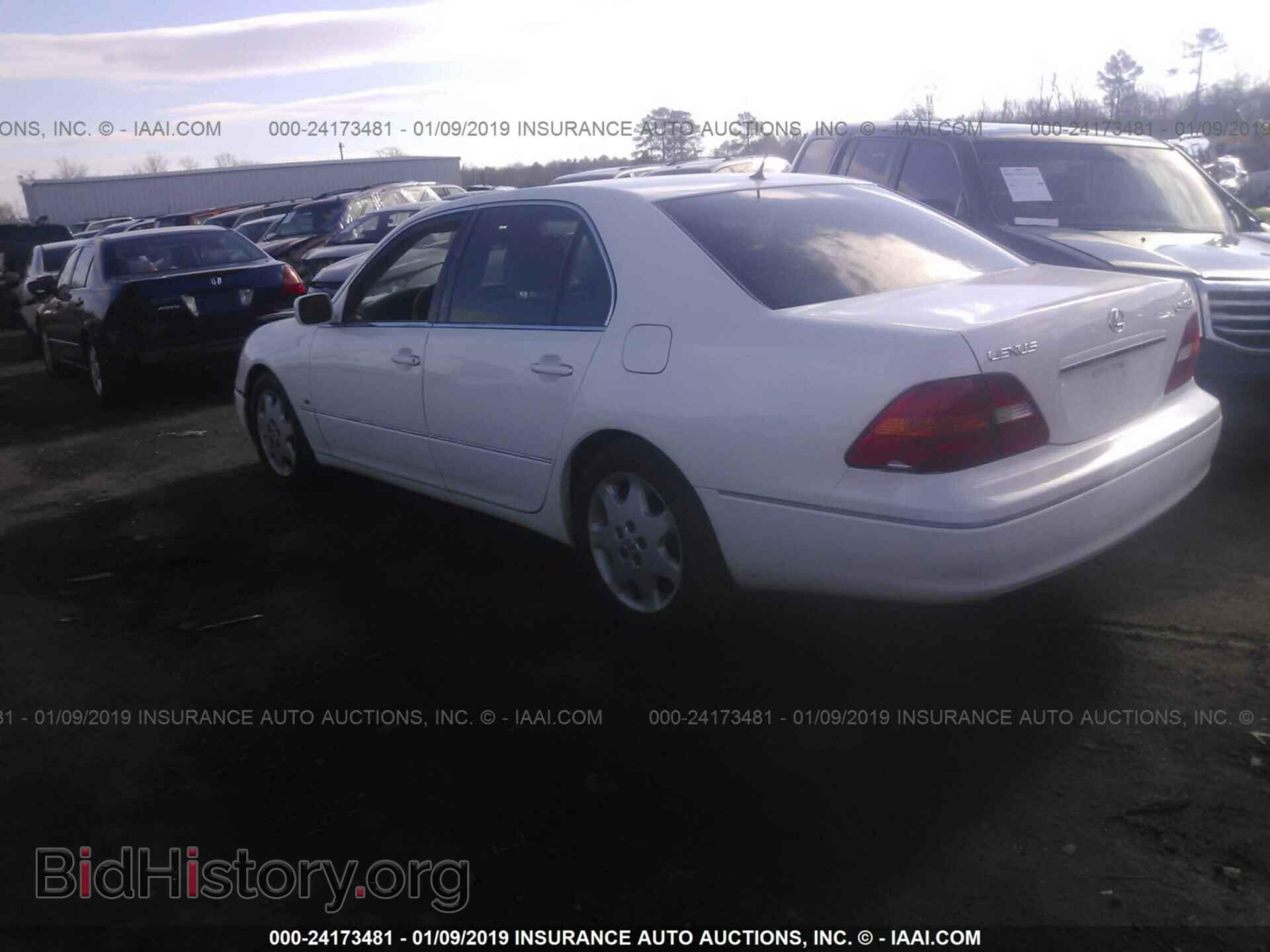 2002 LEXUS LS - VIN: JTHBN30F520073270 - Photo 3