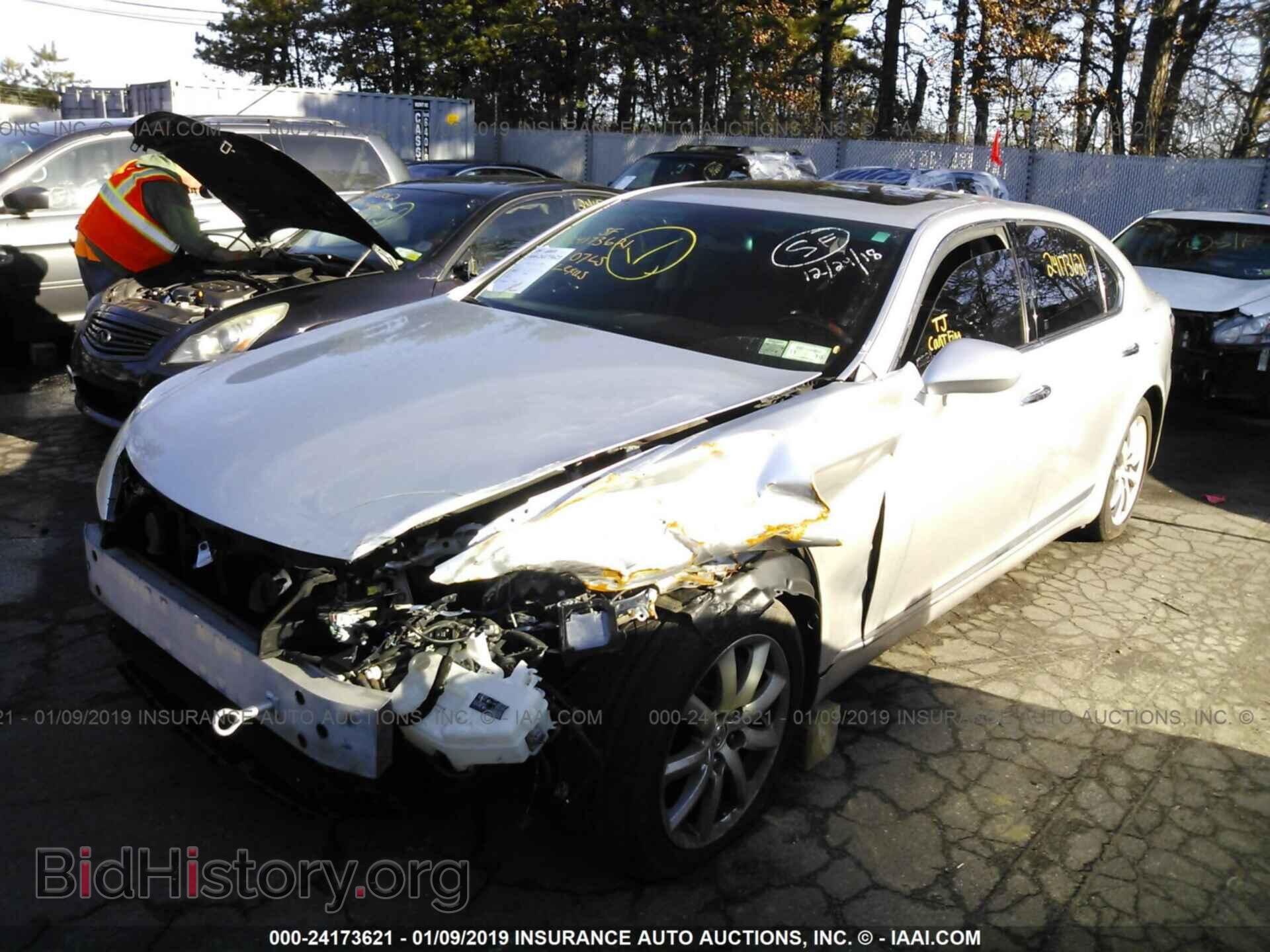 2007 LEXUS LS - VIN: JTHGL46F975019604 - Фото 2