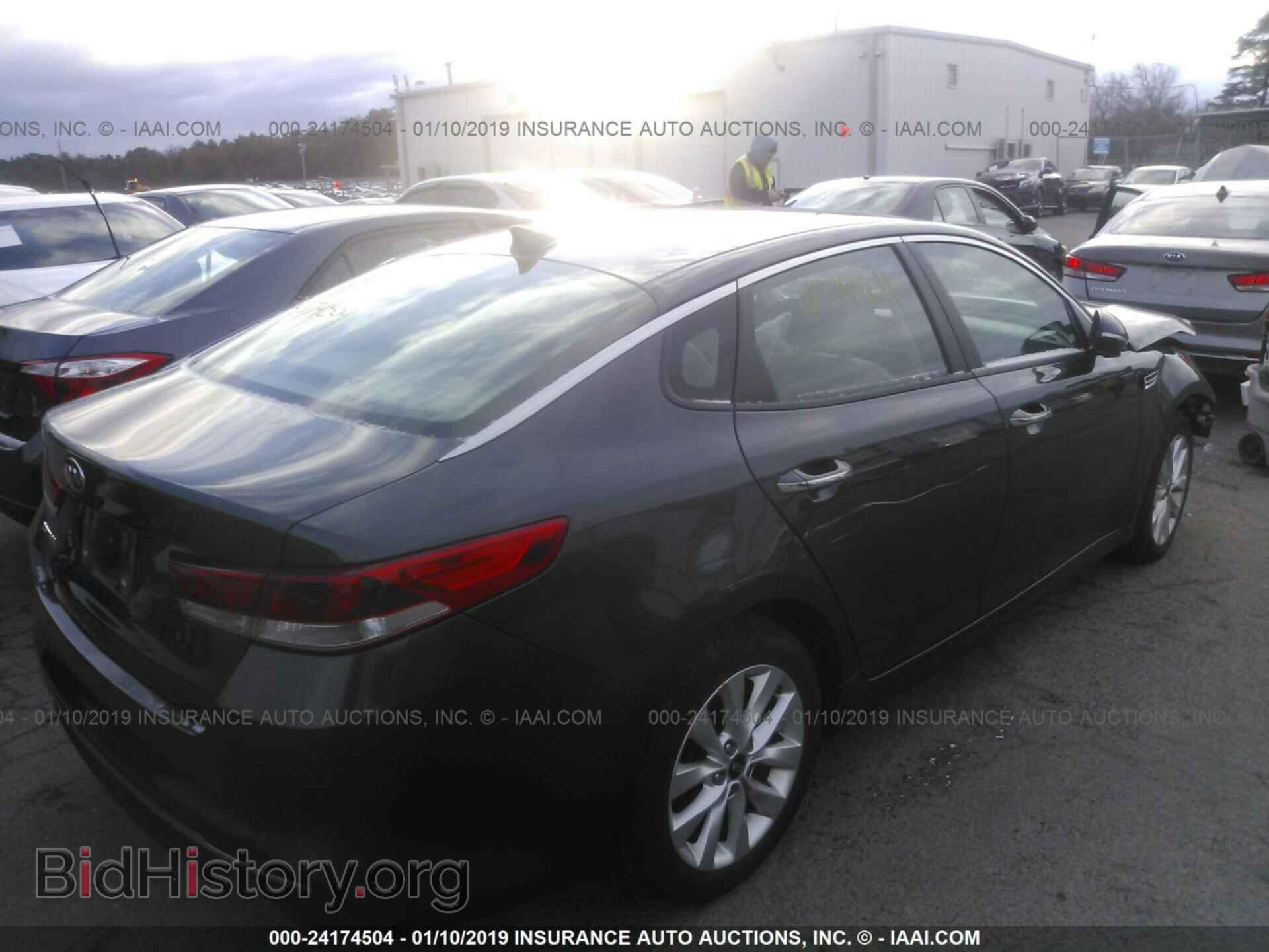 2017 KIA OPTIMA - VIN: 5XXGT4L38HG122988 - Фото 4