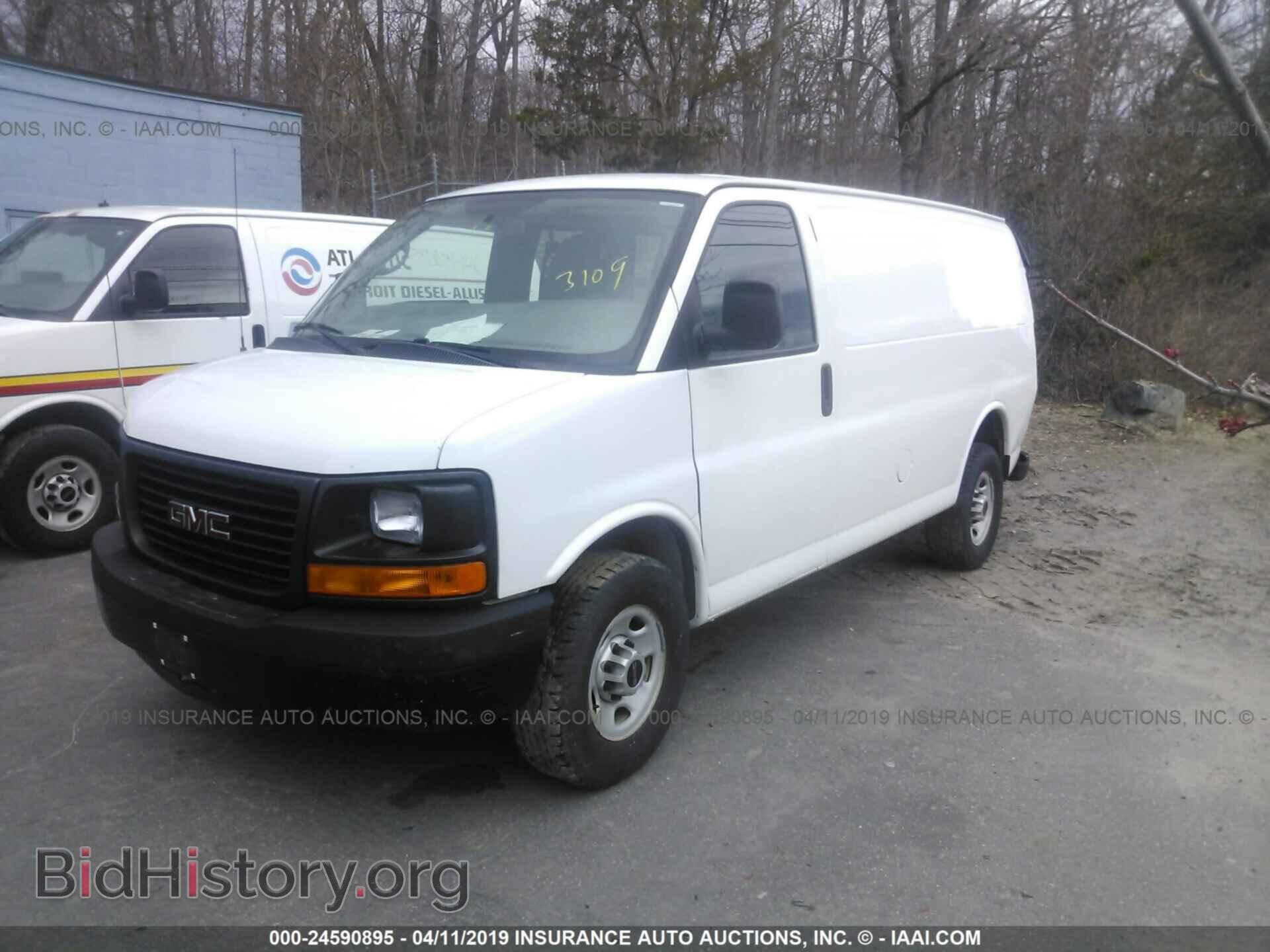 2014 GMC SAVANA - VIN: 1GTW7FCA2E1143644 - Фото 2