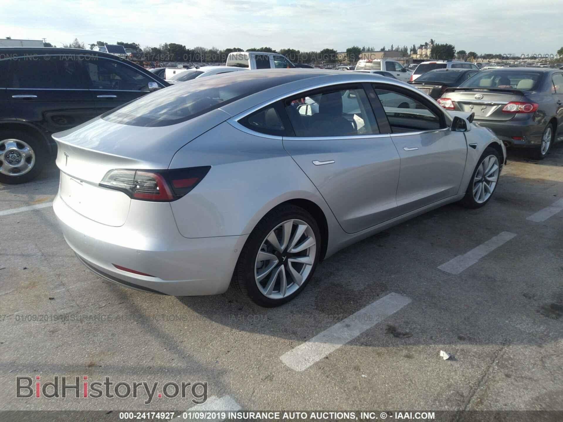 2018 TESLA MODEL 3 - VIN: 5YJ3E1EAXJF040529 - Фото 4