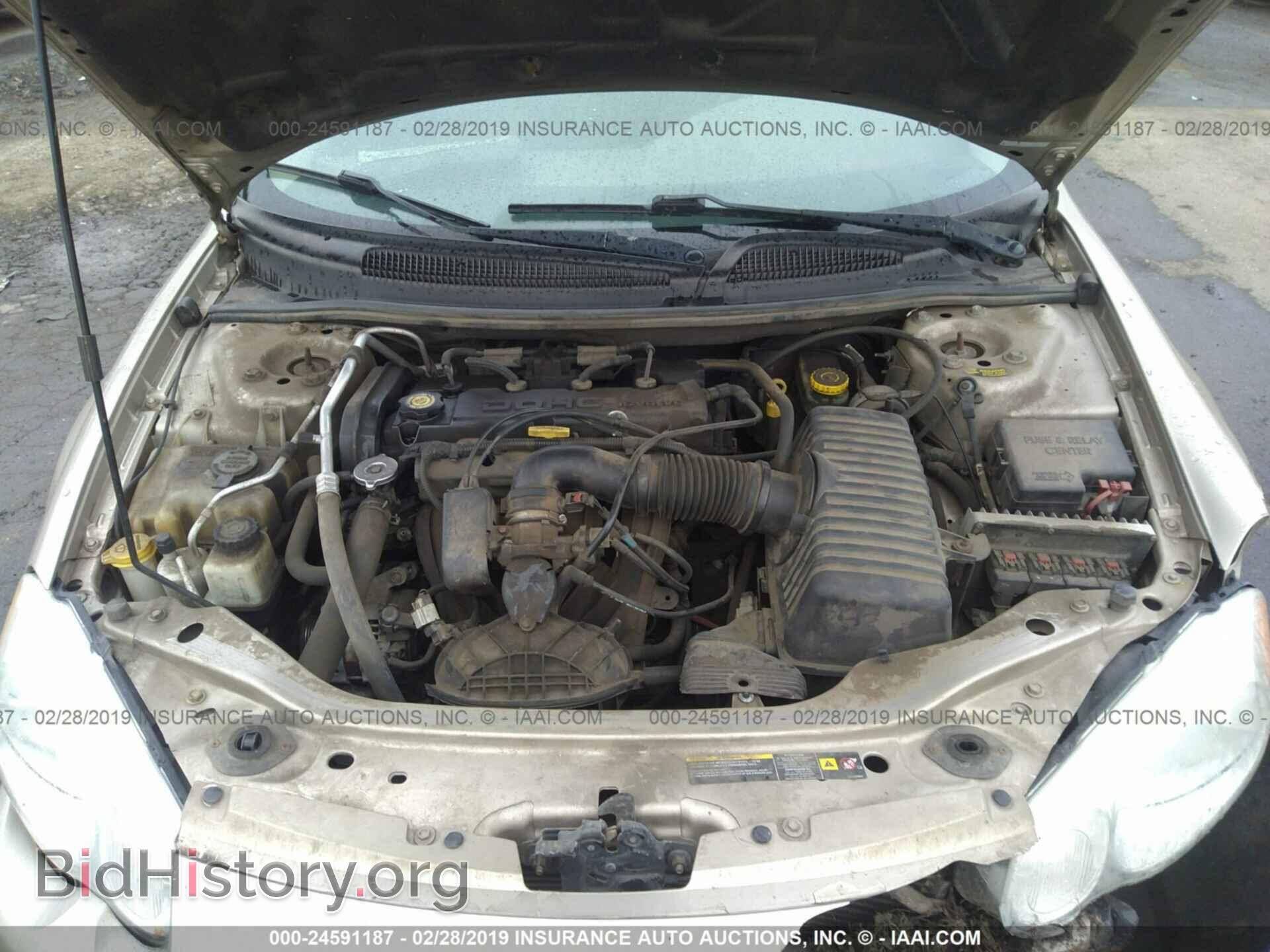 2004 CHRYSLER SEBRING - VIN: 1C3EL46X74N259252 - Фото 10