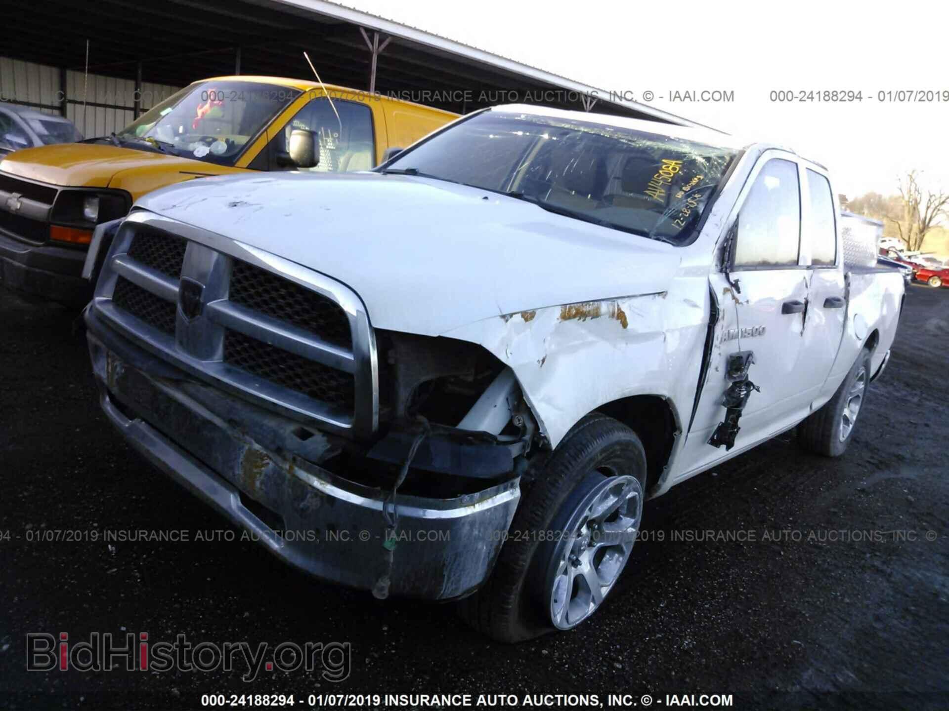 2011 DODGE RAM 1500 - VIN: 1D7RV1GP7BS572617 - Фото 2
