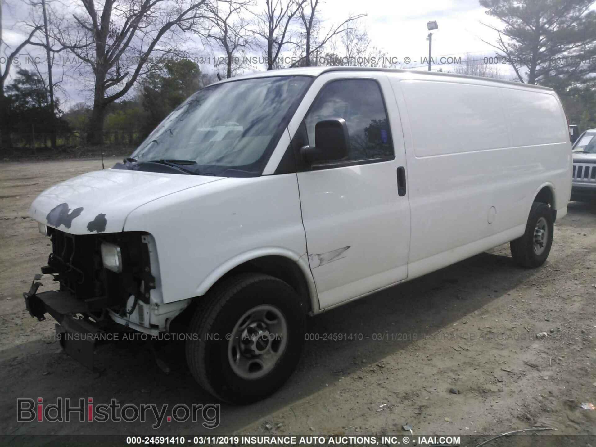 2011 GMC SAVANA - VIN: 1GTW7GBA4B1123687 - Фото 2