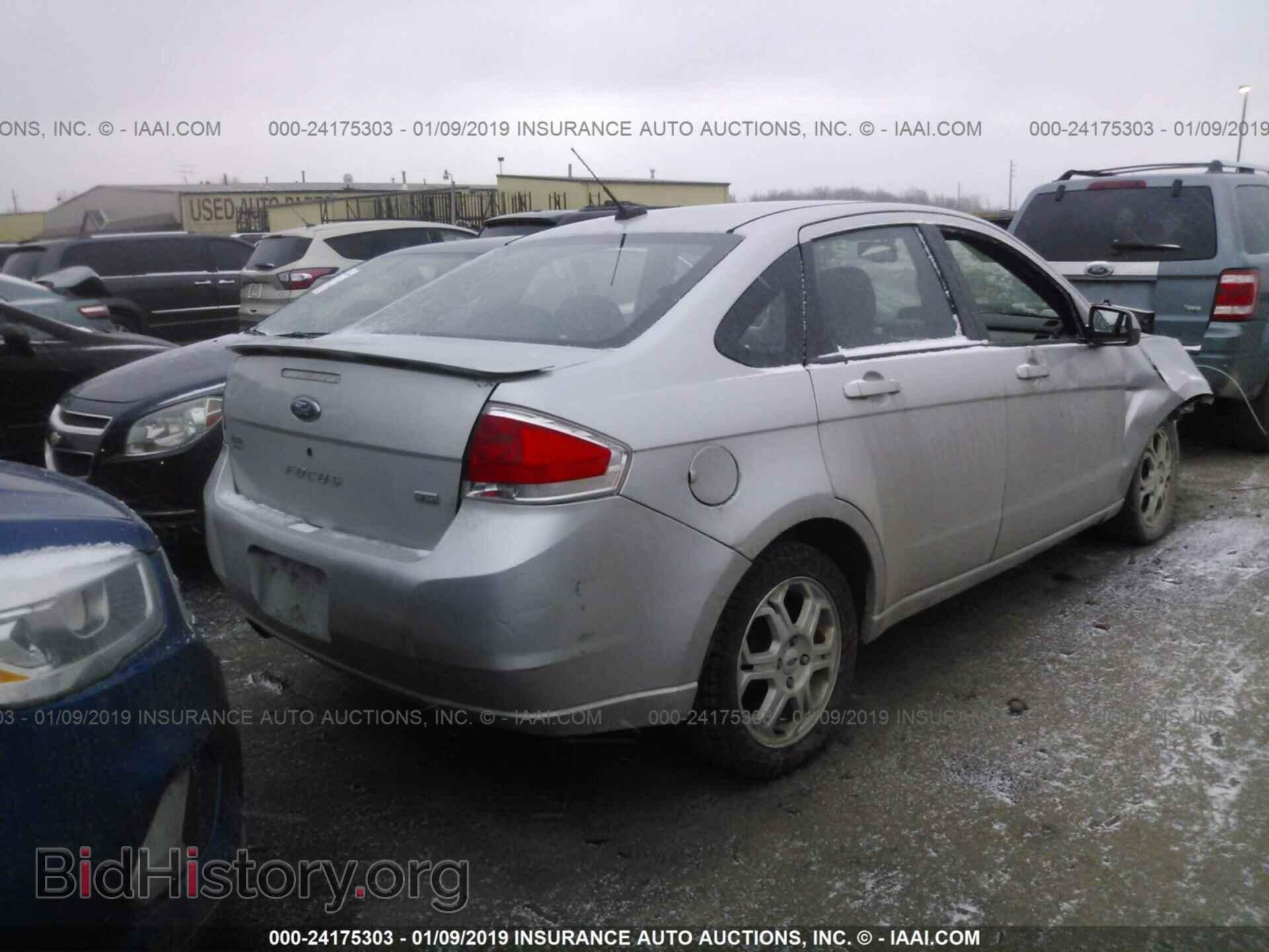 2009 FORD FOCUS - VIN: 1FAHP36N89W155978 - Photo 4