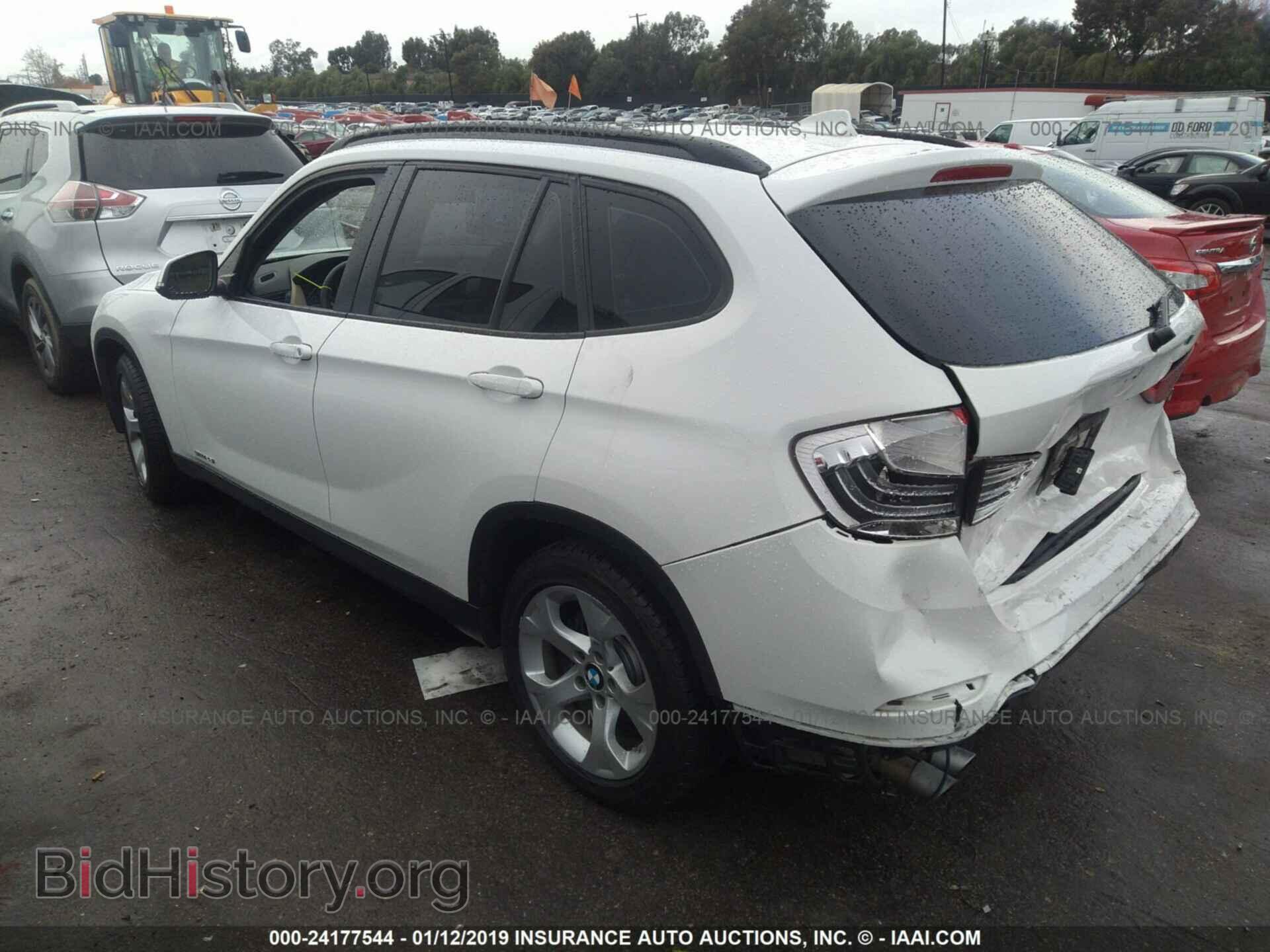 2015 BMW X1 - VIN: WBAVM1C52FVZ94280 - Фото 3