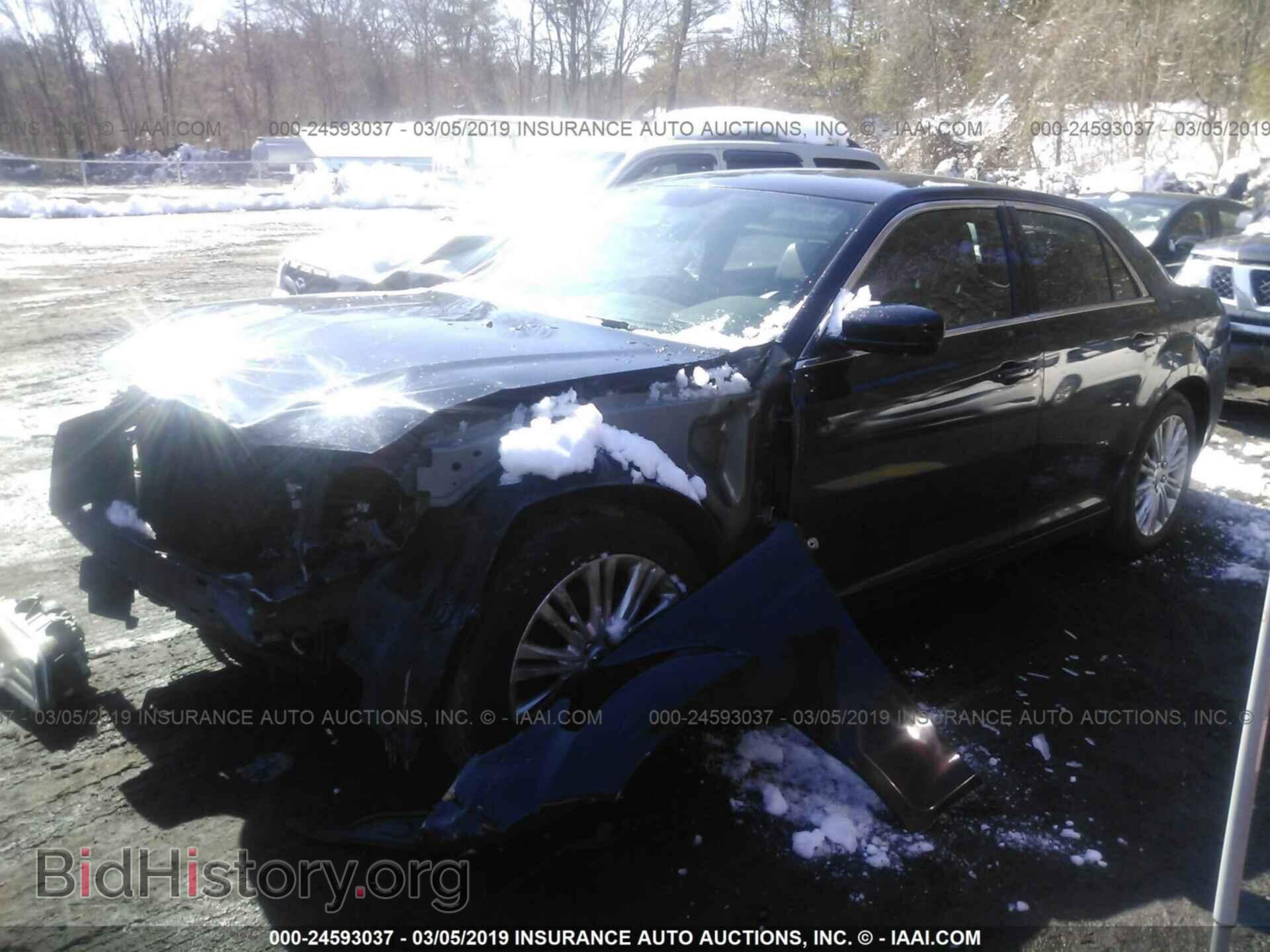 2014 CHRYSLER 300 - VIN: 2C3CCARG9EH287985 - Фото 2