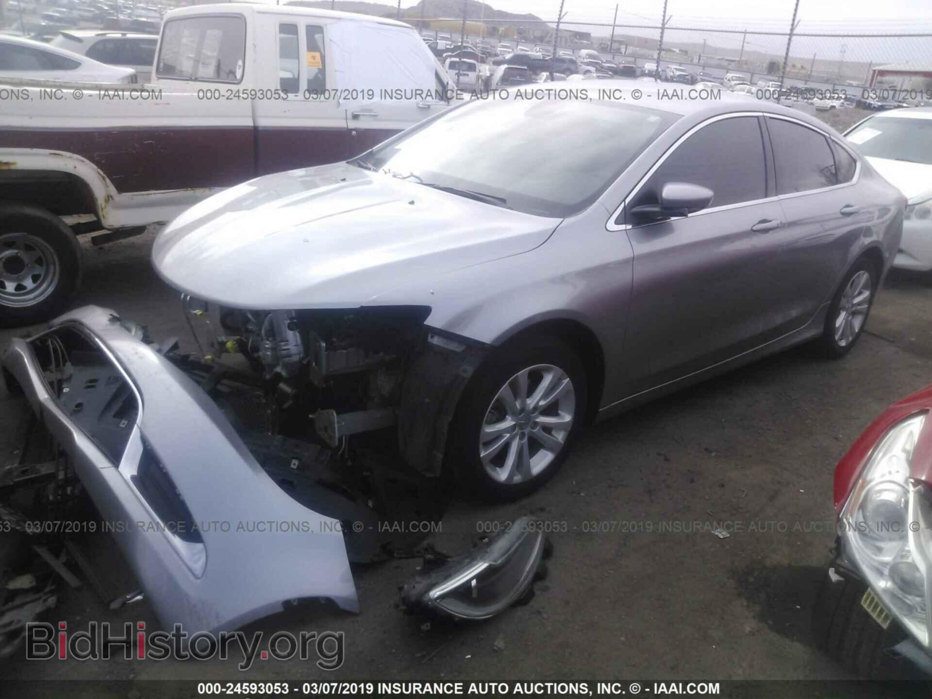 2016 CHRYSLER 200 - VIN: 1C3CCCAB5GN156431 - Фото 2