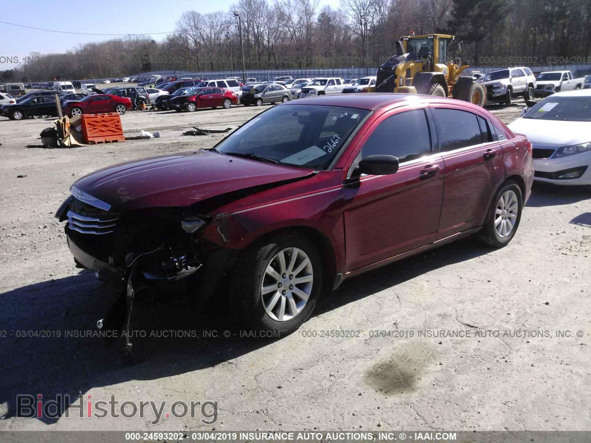 2012 CHRYSLER 200 - VIN: 1C3CCBBB5CN302667 - Фото 2
