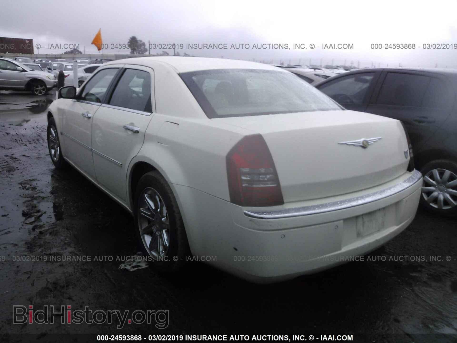 2006 CHRYSLER 300C - VIN: 2C3LA63H16H239239 - Фото 3