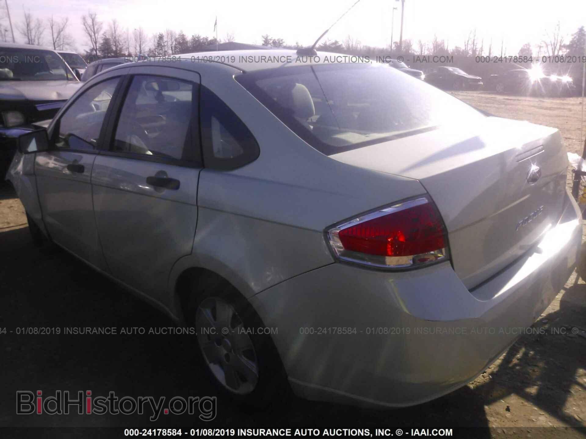 2011 FORD FOCUS - VIN: 1FAHP3EN2BW193875 - Photo 3