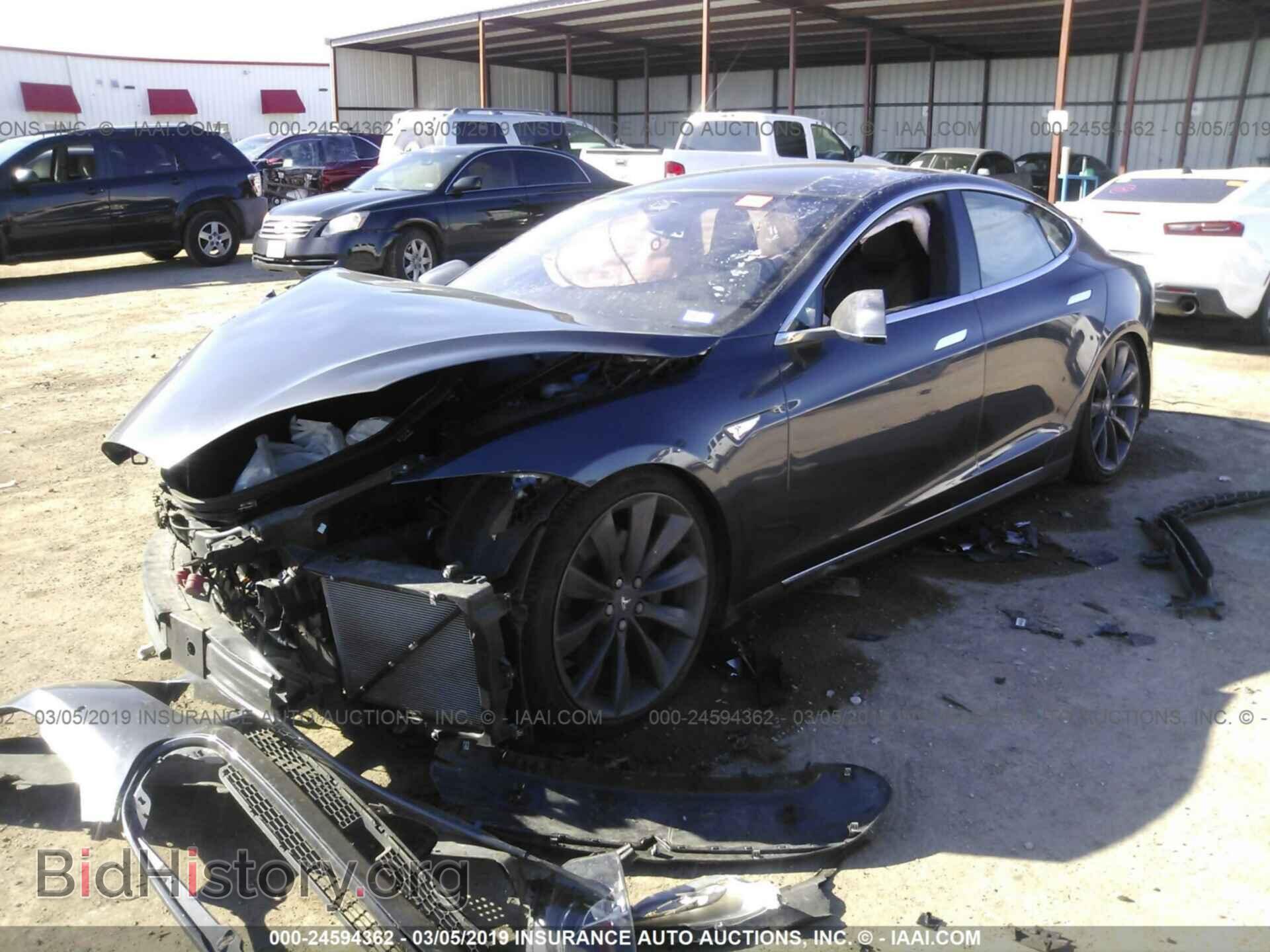 2015 TESLA MODEL S - VIN: 5YJSA1H20FF093887 - Фото 2