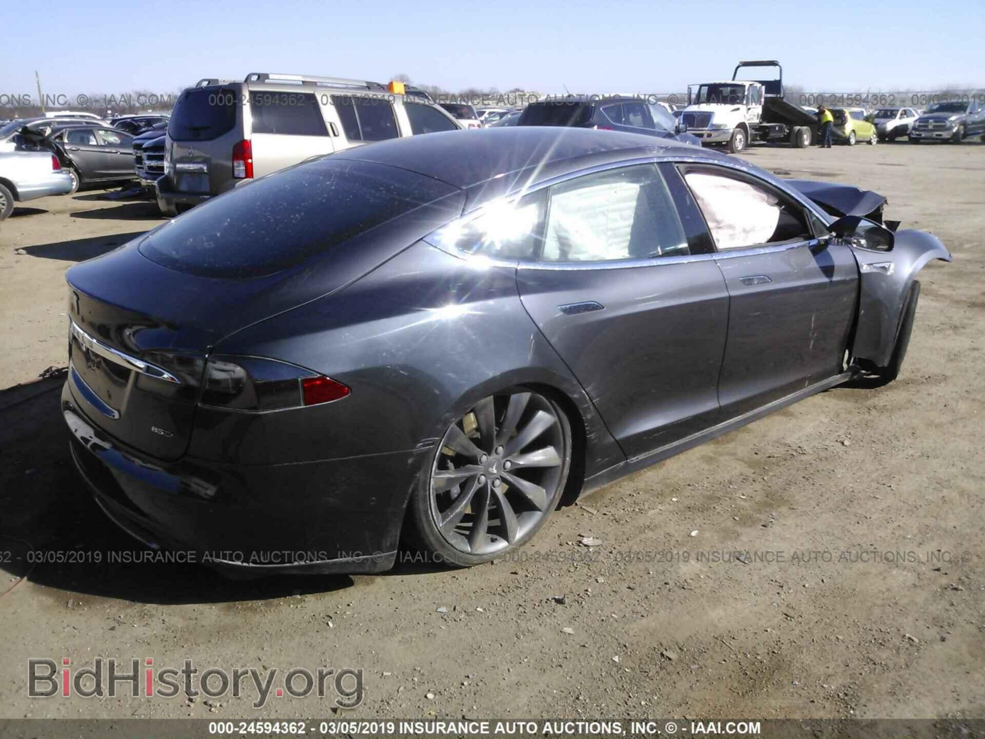 2015 TESLA MODEL S - VIN: 5YJSA1H20FF093887 - Фото 4