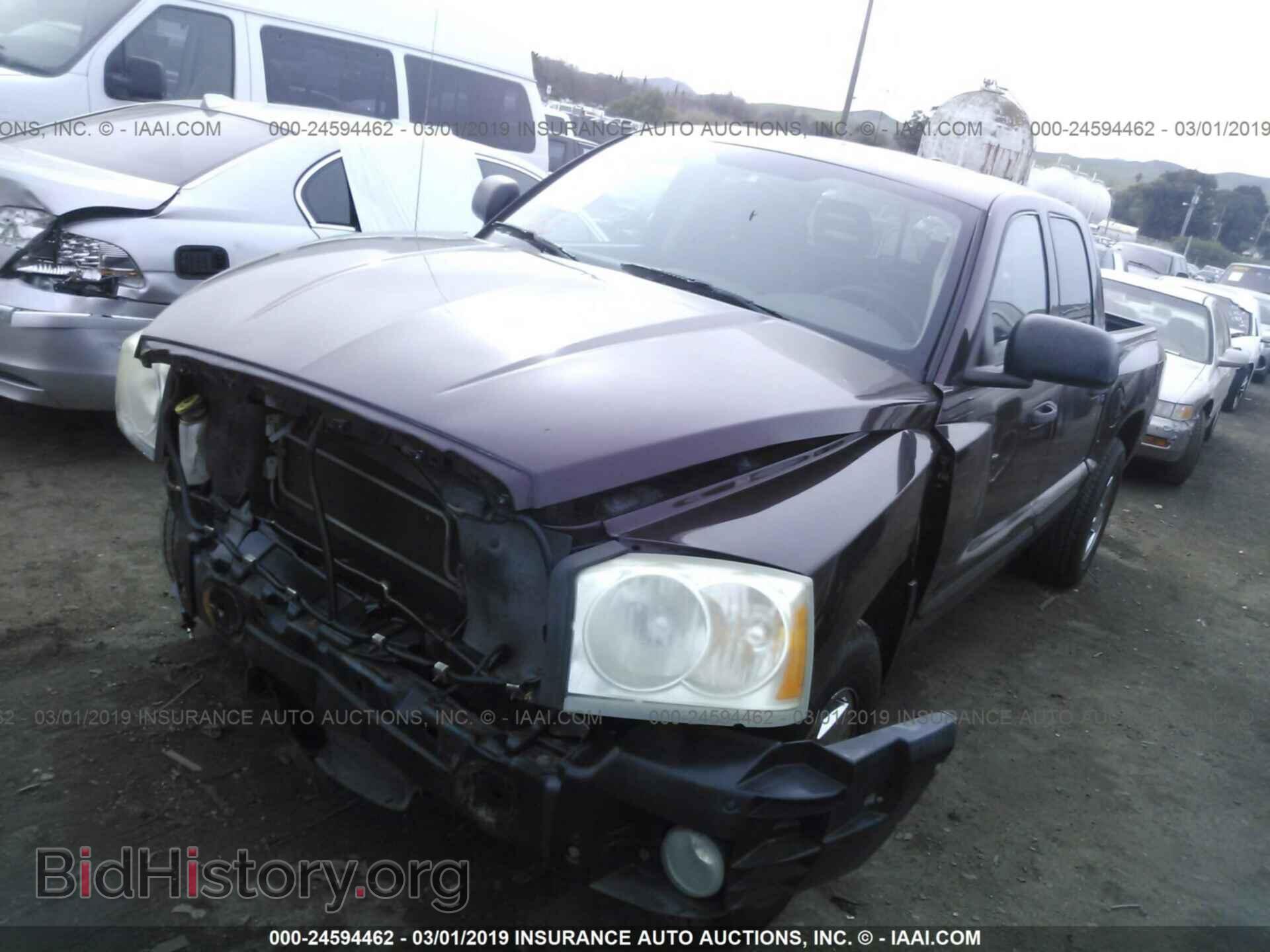 2005 DODGE DAKOTA - VIN: 1D7HE48NX5S209680 - Фото 2