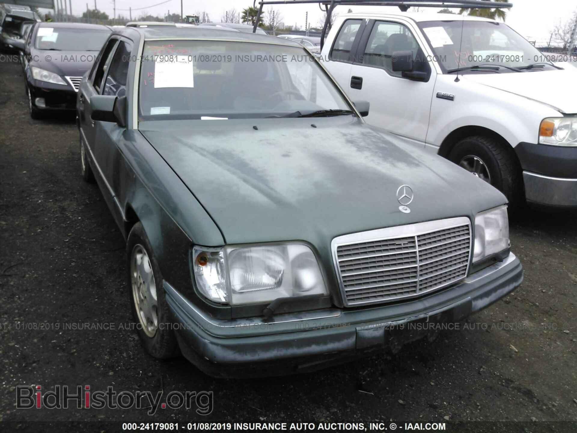 Photo WDBEA32E4SC266036 - MERCEDES-BENZ E 1995