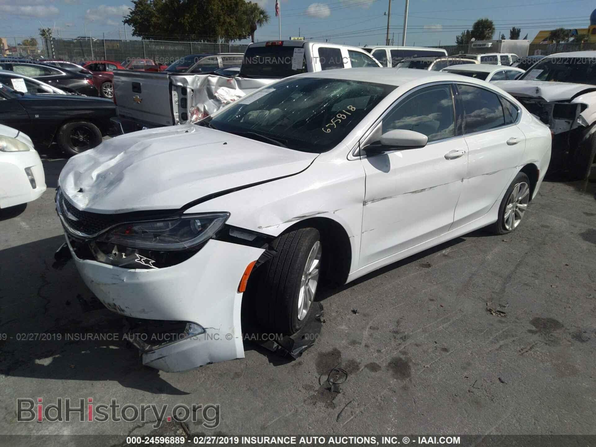 2015 CHRYSLER 200 - VIN: 1C3CCCAB5FN635818 - Photo 2