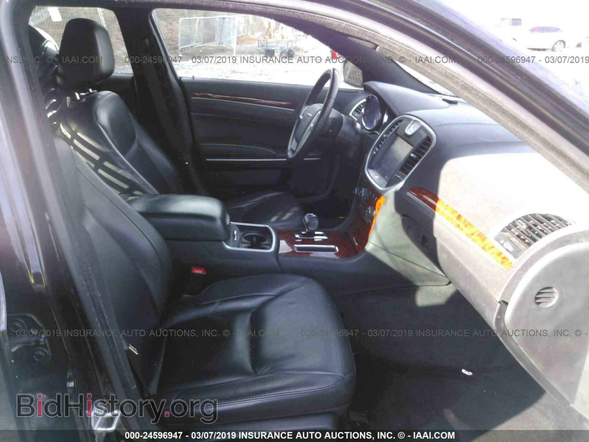 2014 CHRYSLER 300 - VIN: 2C3CCAAG9EH365323 - Фото 5