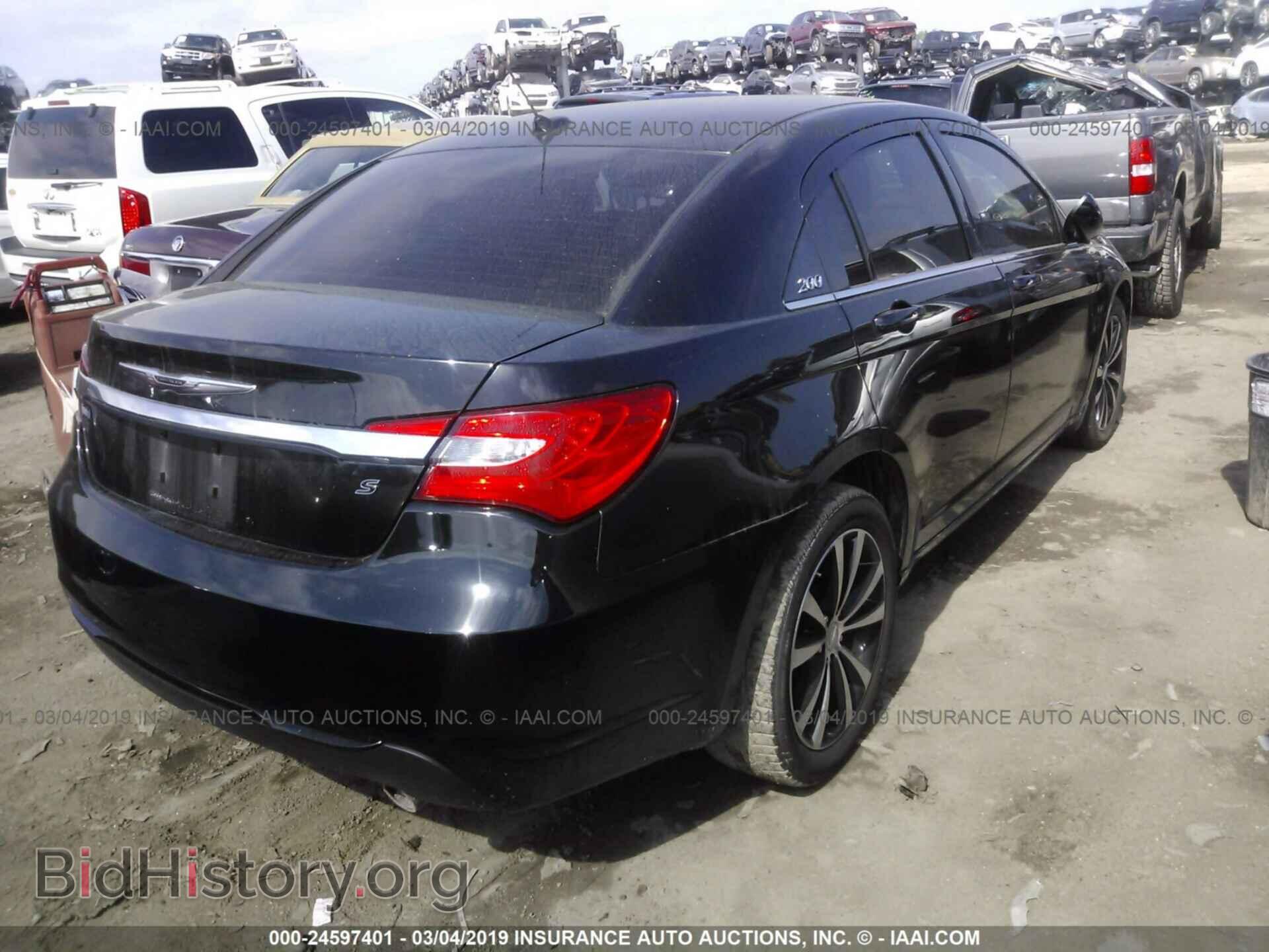 2011 CHRYSLER 200 - VIN: 1C3BC8FG1BN567766 - Photo 4