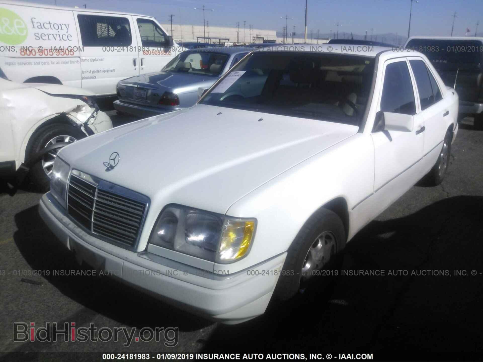 1994 MERCEDES-BENZ E - VIN: WDBEA32E1RC121563 - Photo 2