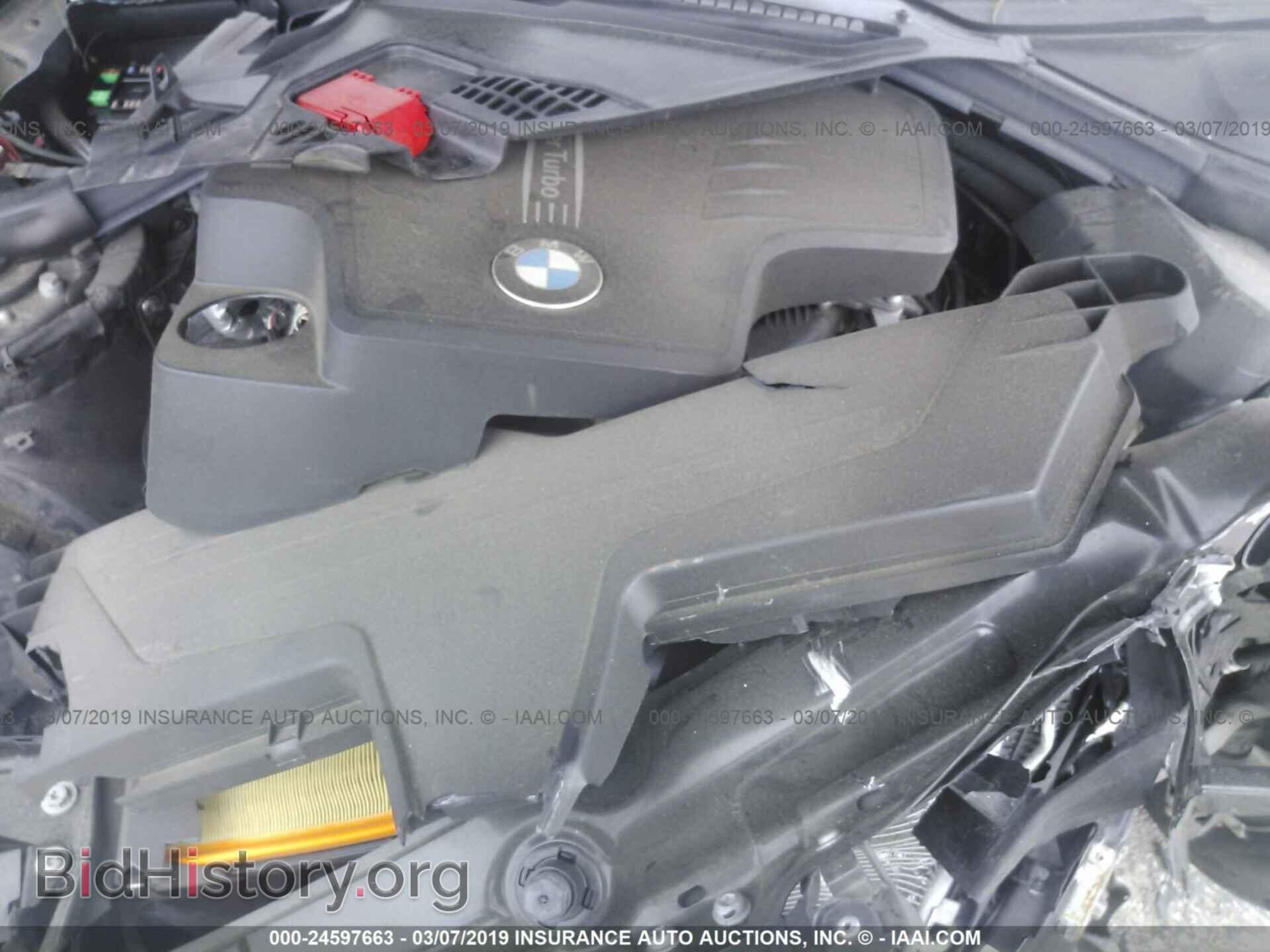 2016 BMW 320 - VIN: WBA8E1G57GNT34676 - Фото 10